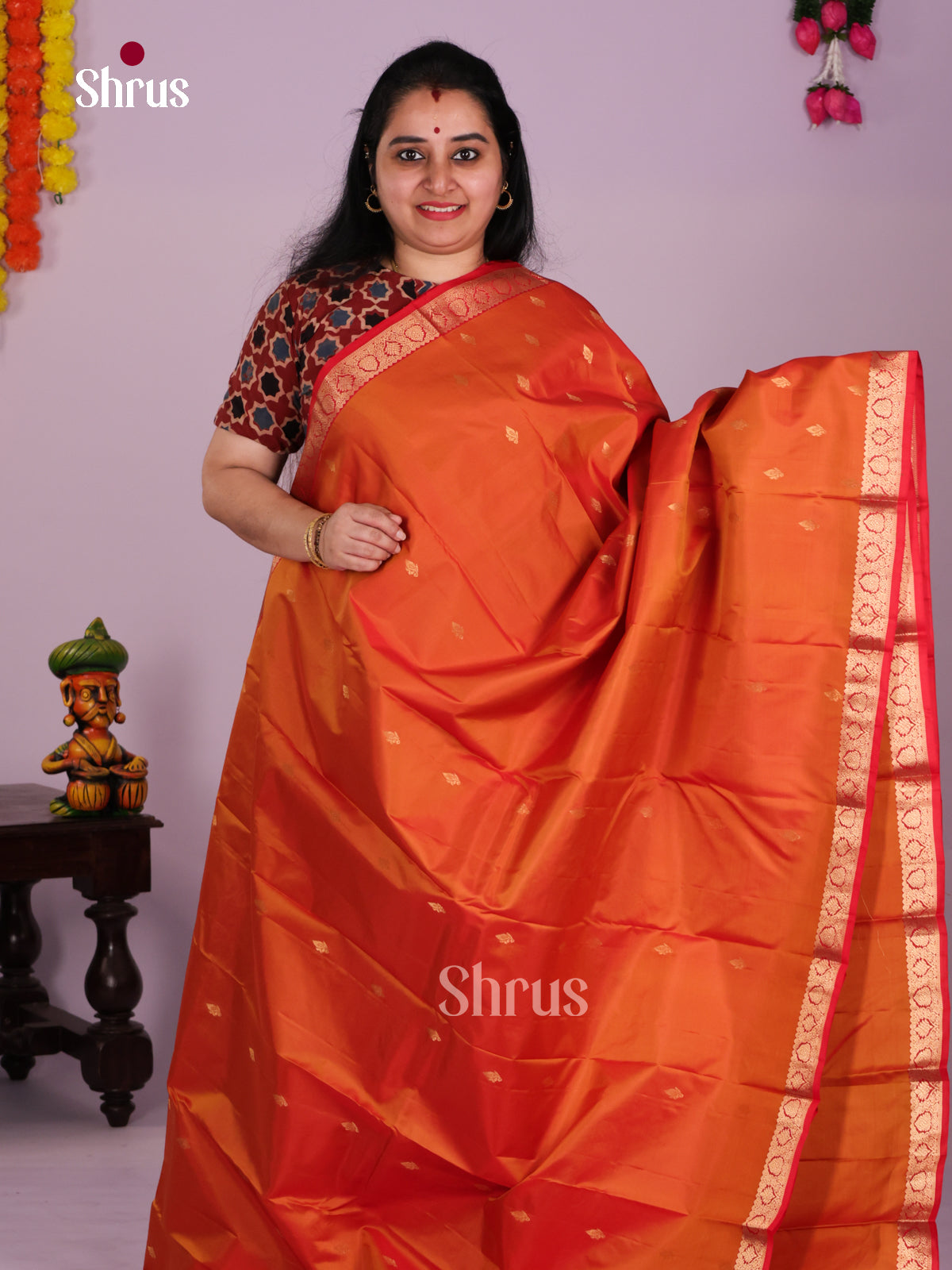 DLS16094 - Kanchipuram Butta design Saree - Shop on Shrus.com