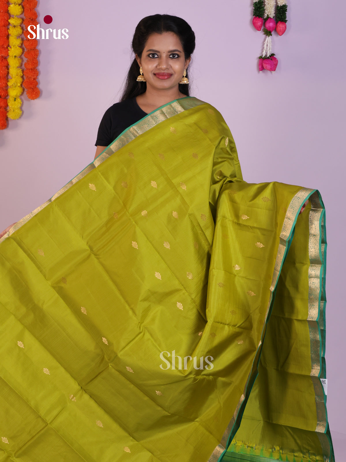 DLS16095 - Kanchipuram Butta design Saree - Shop on Shrus.com