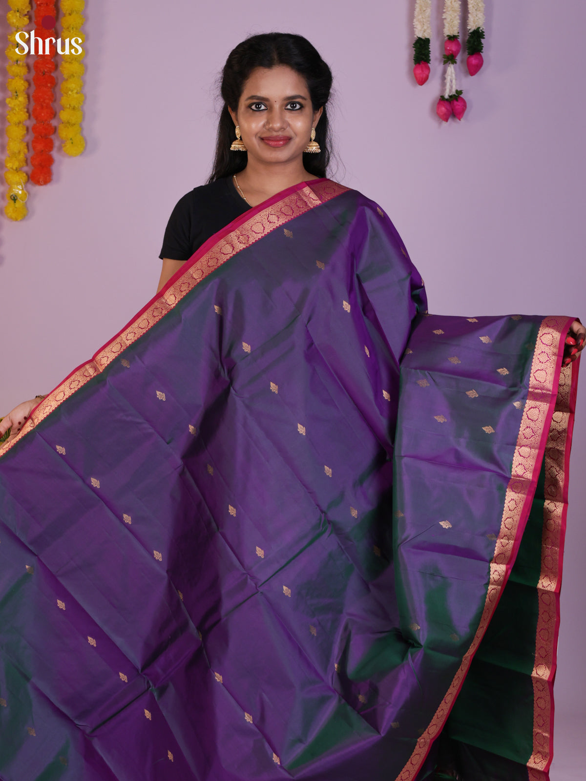 DLS16098 - Kanchipuram Butta design Saree