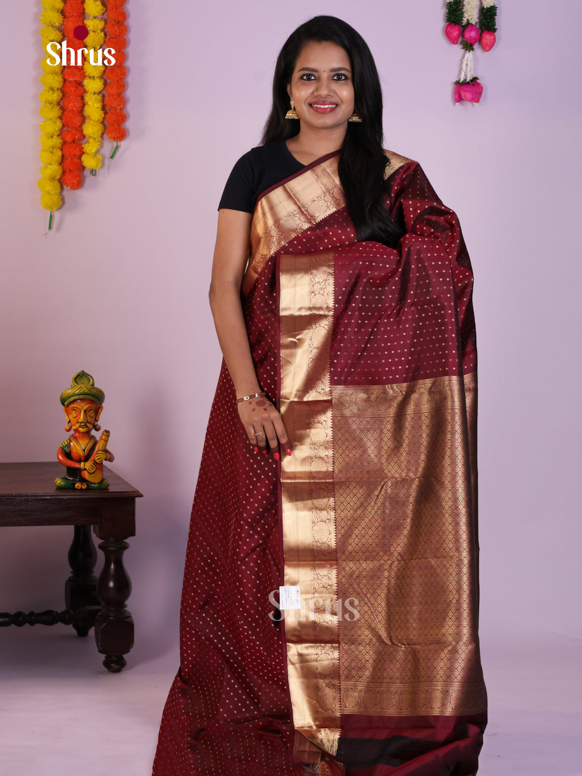 DLS16100 - Kanchipuram Butta design Saree