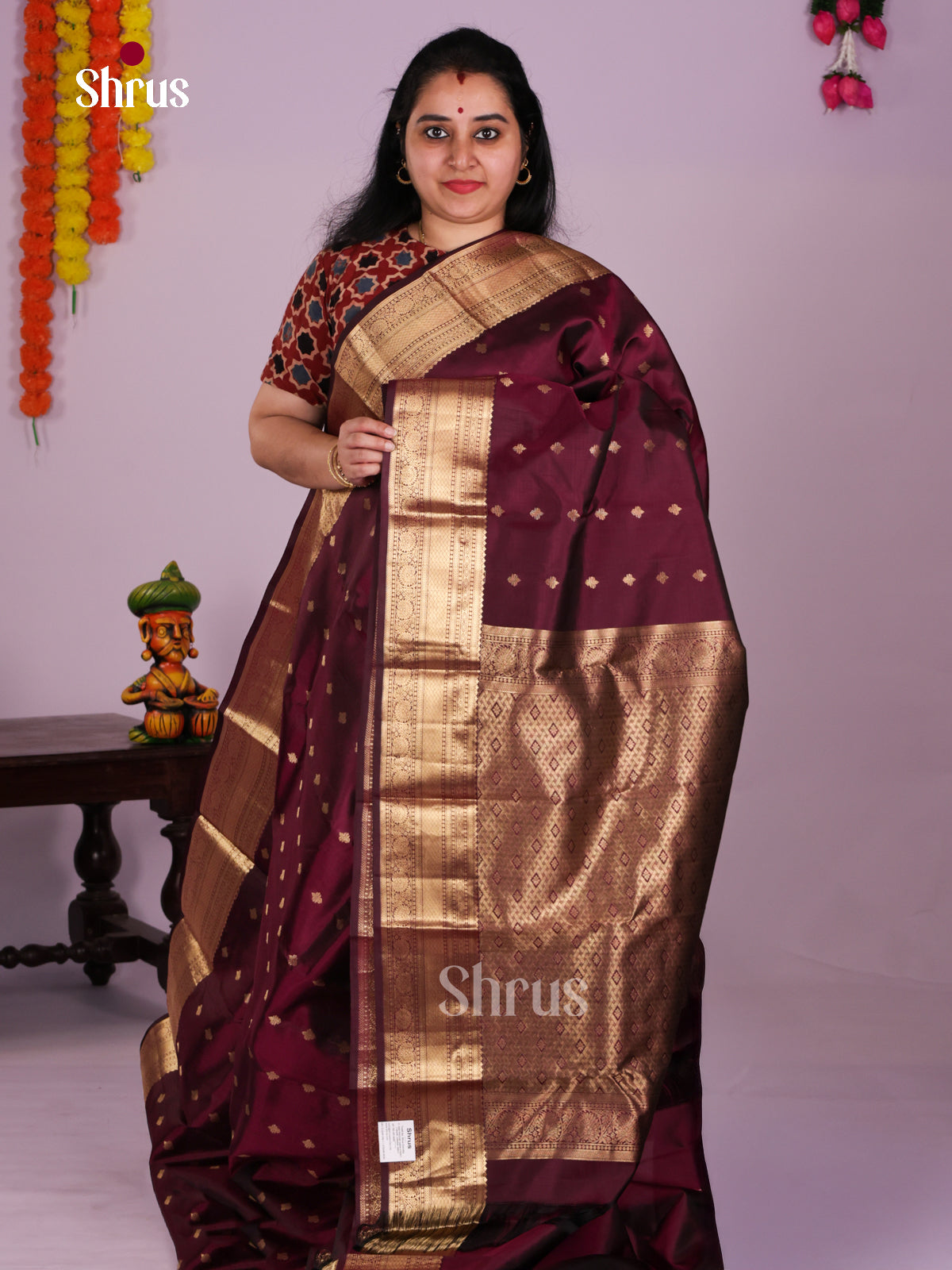 DLS16111 - Kanchipuram Butta design Saree - Shop on Shrus.com