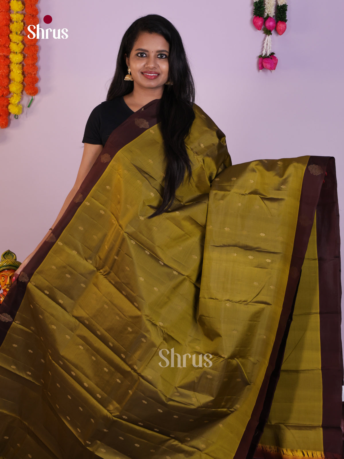 DLS16119 - Kanchipuram Butta design Saree - Shop on Shrus.com