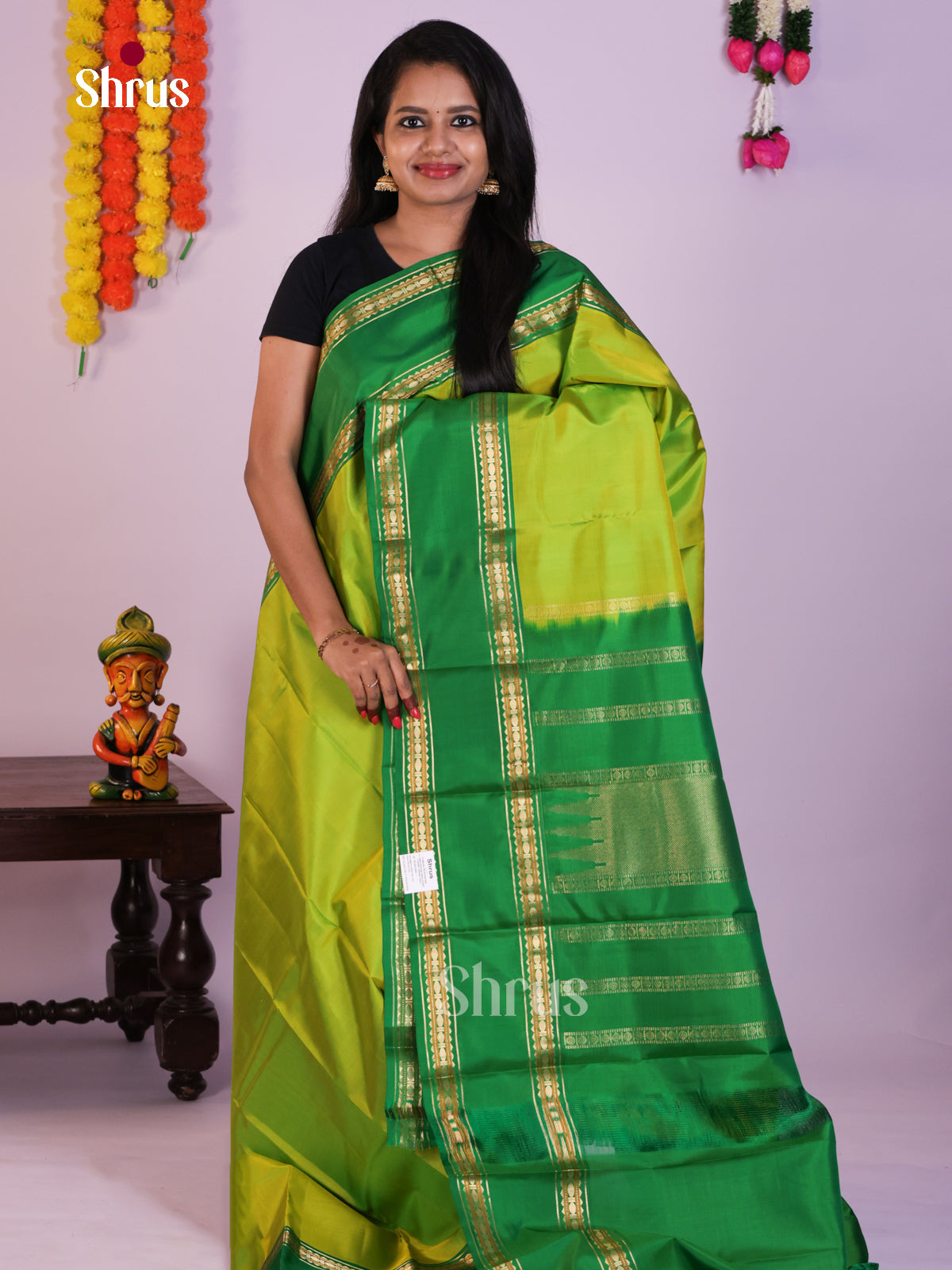DLS16121 - Kanchipuram Rettapet Saree - Shop on Shrus.com