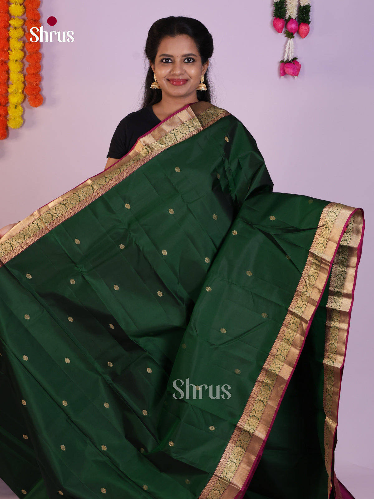 DLS16132 - Kanchipuram Butta design Saree - Shop on Shrus.com