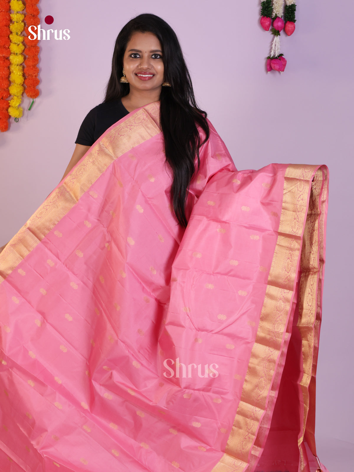 DLS16146 - Kanchipuram Butta design Saree