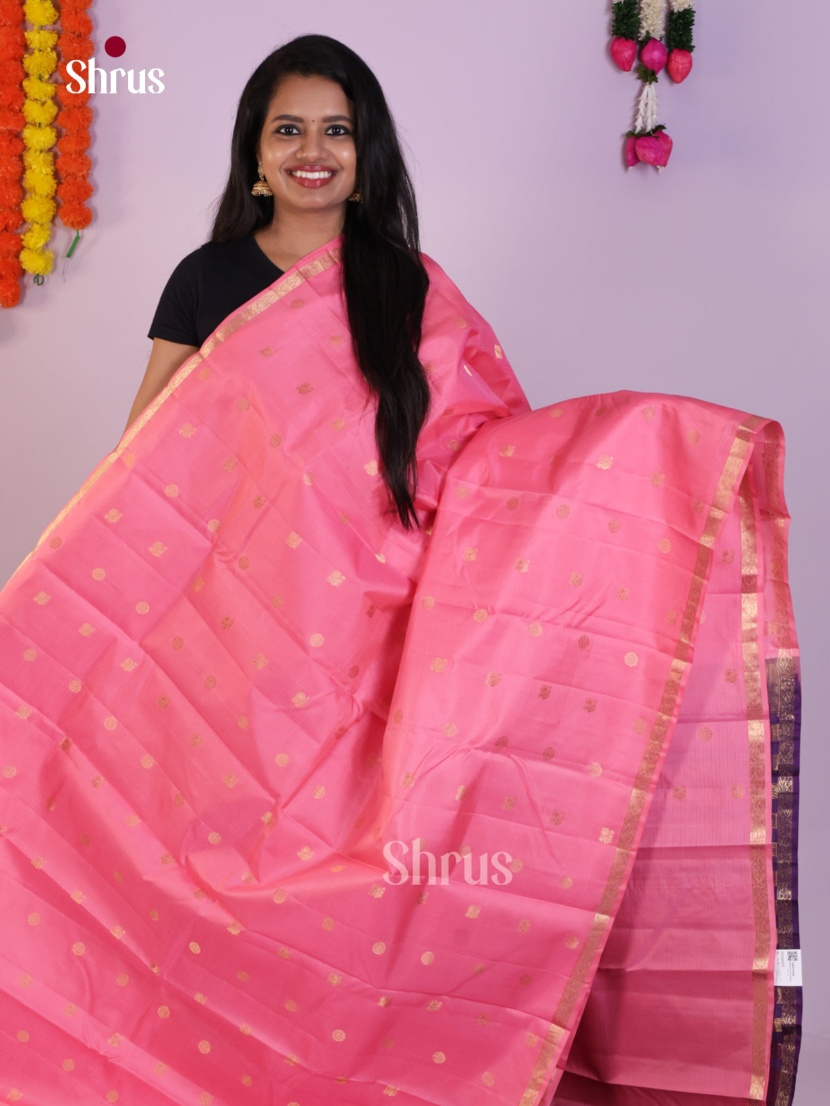 Graceful Peach Kanjivaram Saree With Zari Buttas & Purple Pallu
