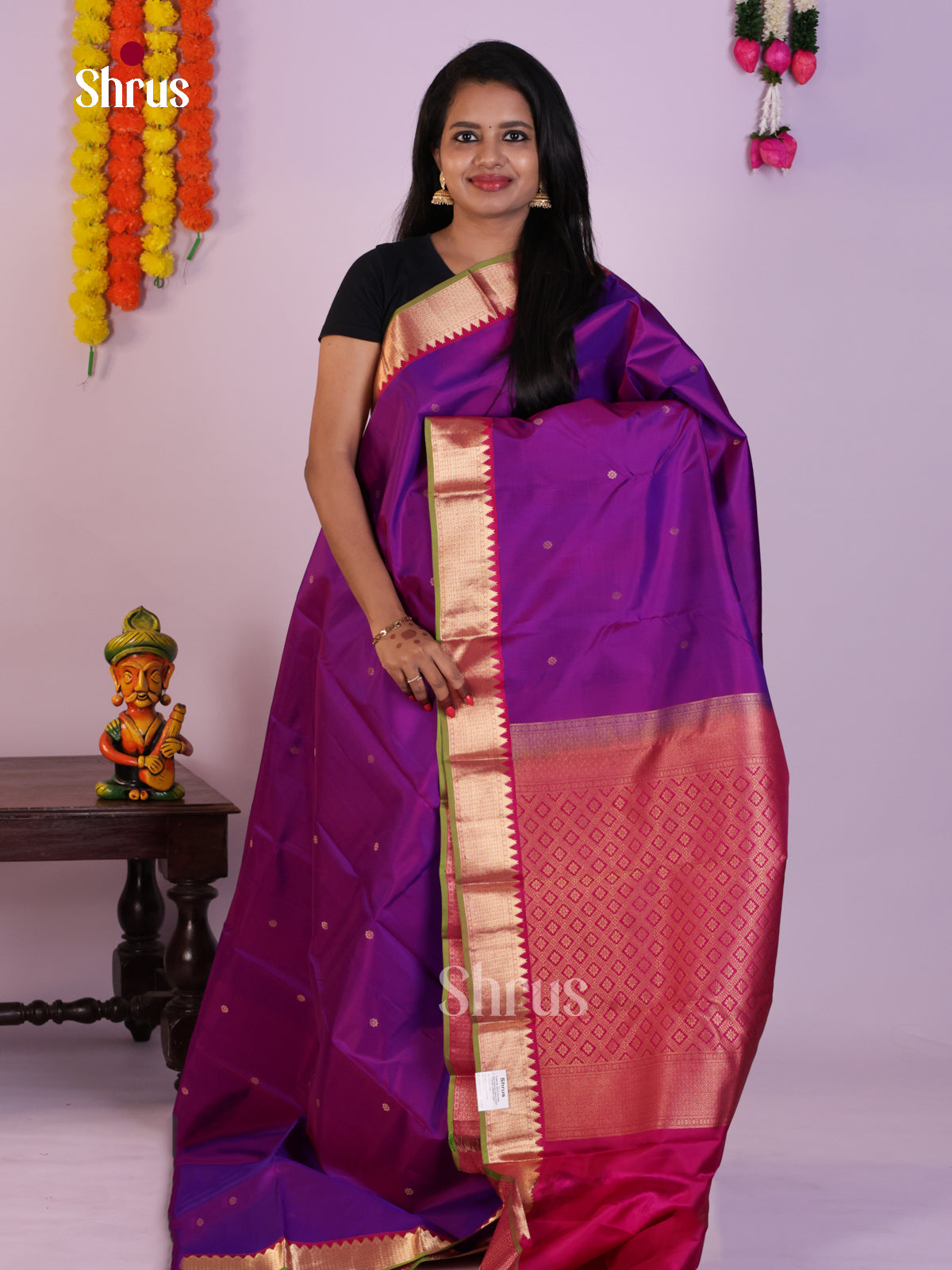 DLS16165 - Kanchipuram Butta design Saree - Shop on Shrus.com