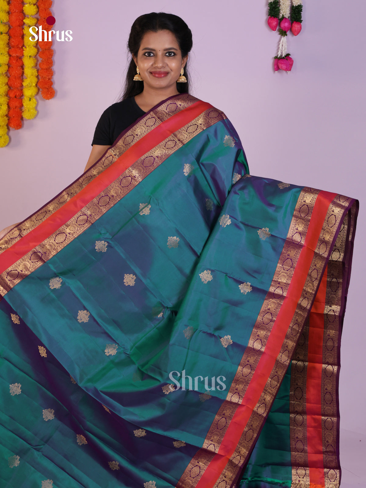 DLS16226 - Kanchipuram Butta design Saree - Shop on Shrus.com