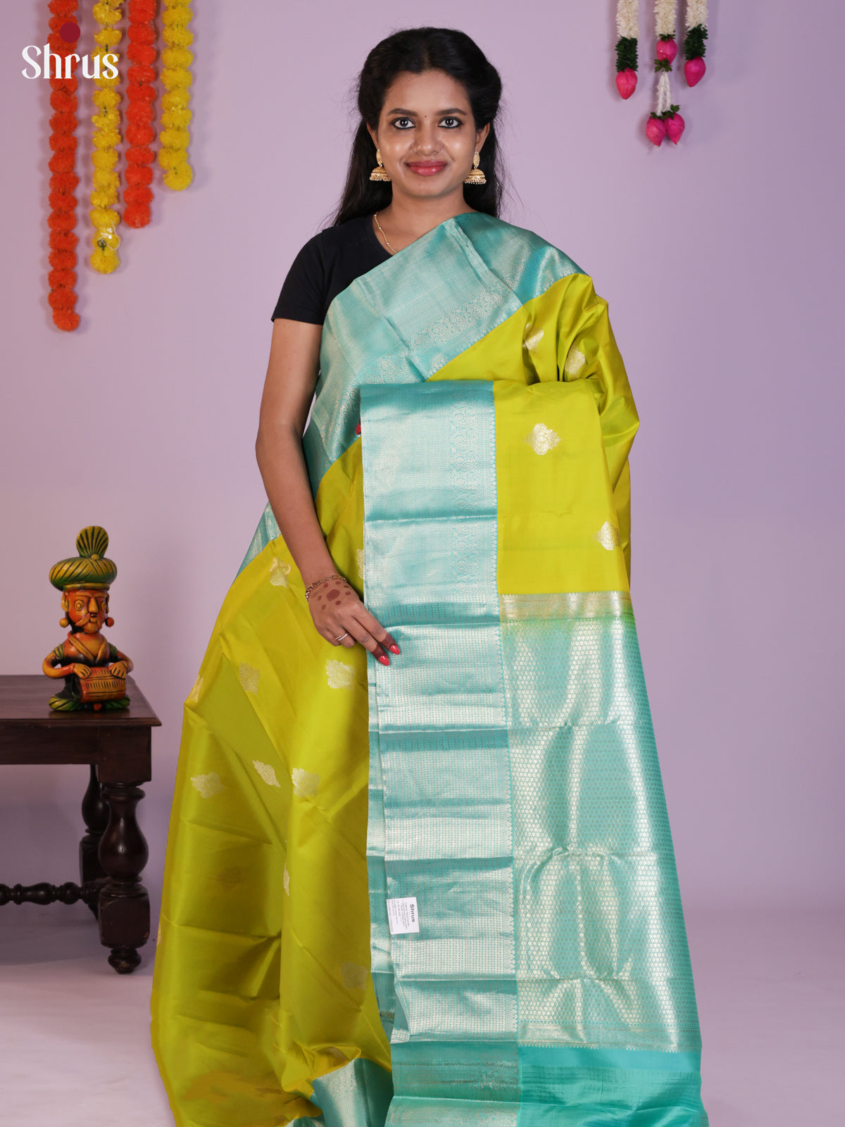 DLS16283 - Kanchipuram Korvai Butta Saree