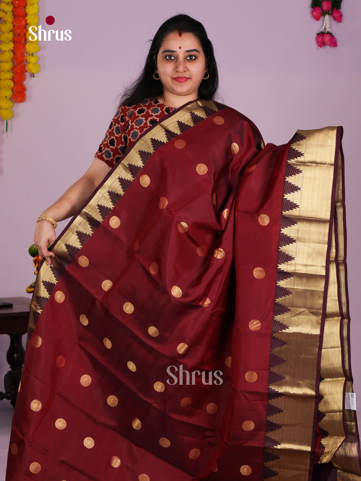 DLS16296 - Kanchipuram Butta design Saree - Shop on Shrus.com
