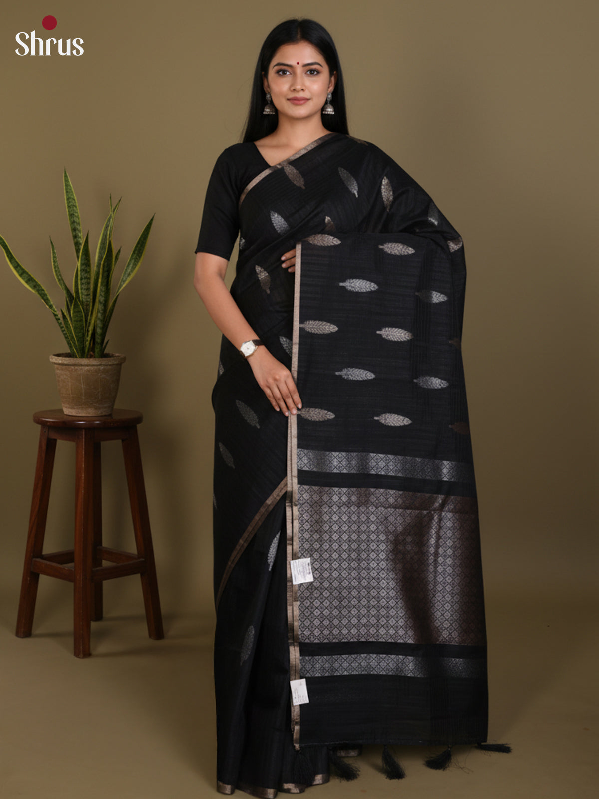 DLS18069 - Semi Jute Saree - Shop on Shrus.com