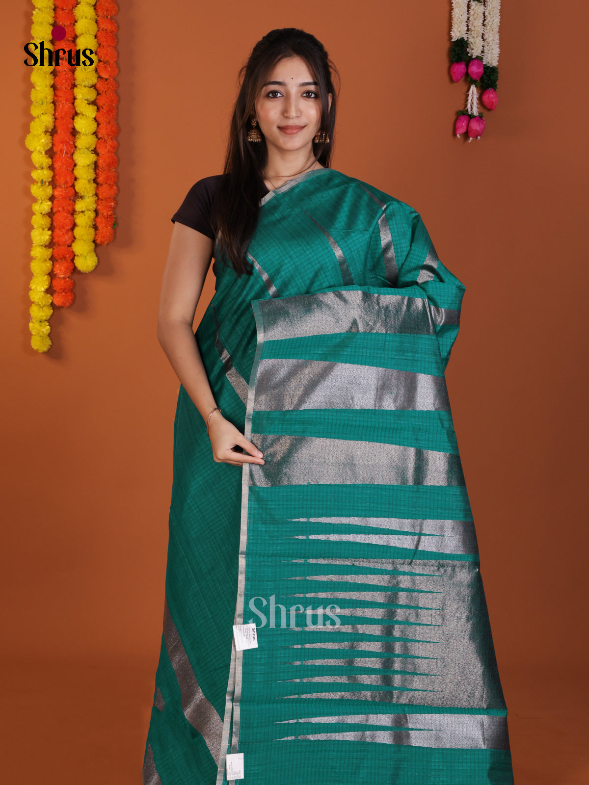 DLS18109 - Semi Jute Saree