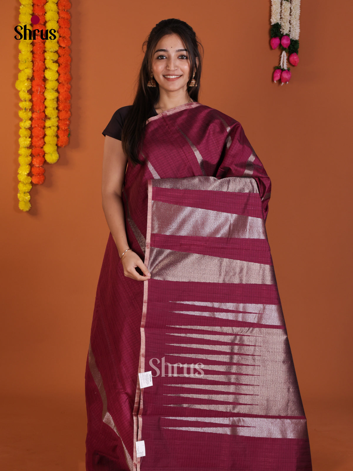 DLS18111 - Semi Jute Saree