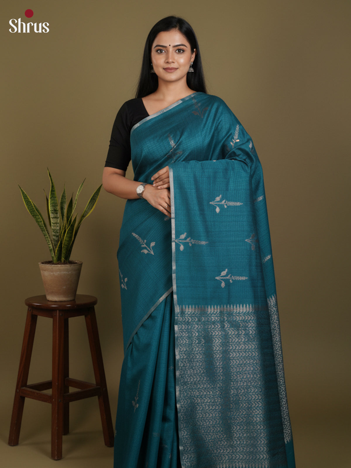 DLS19031 - Semi Jute Saree - Shop on Shrus.com
