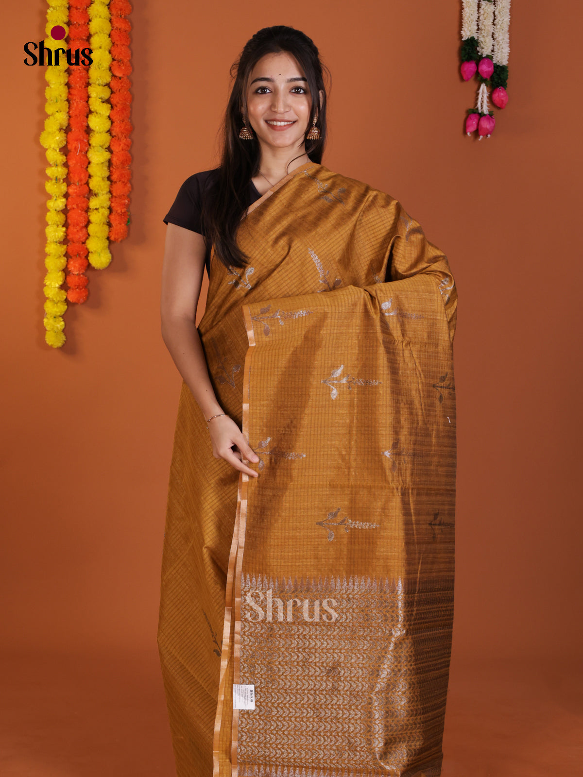 DLS19054 - Semi Jute Saree - Shop on Shrus.com