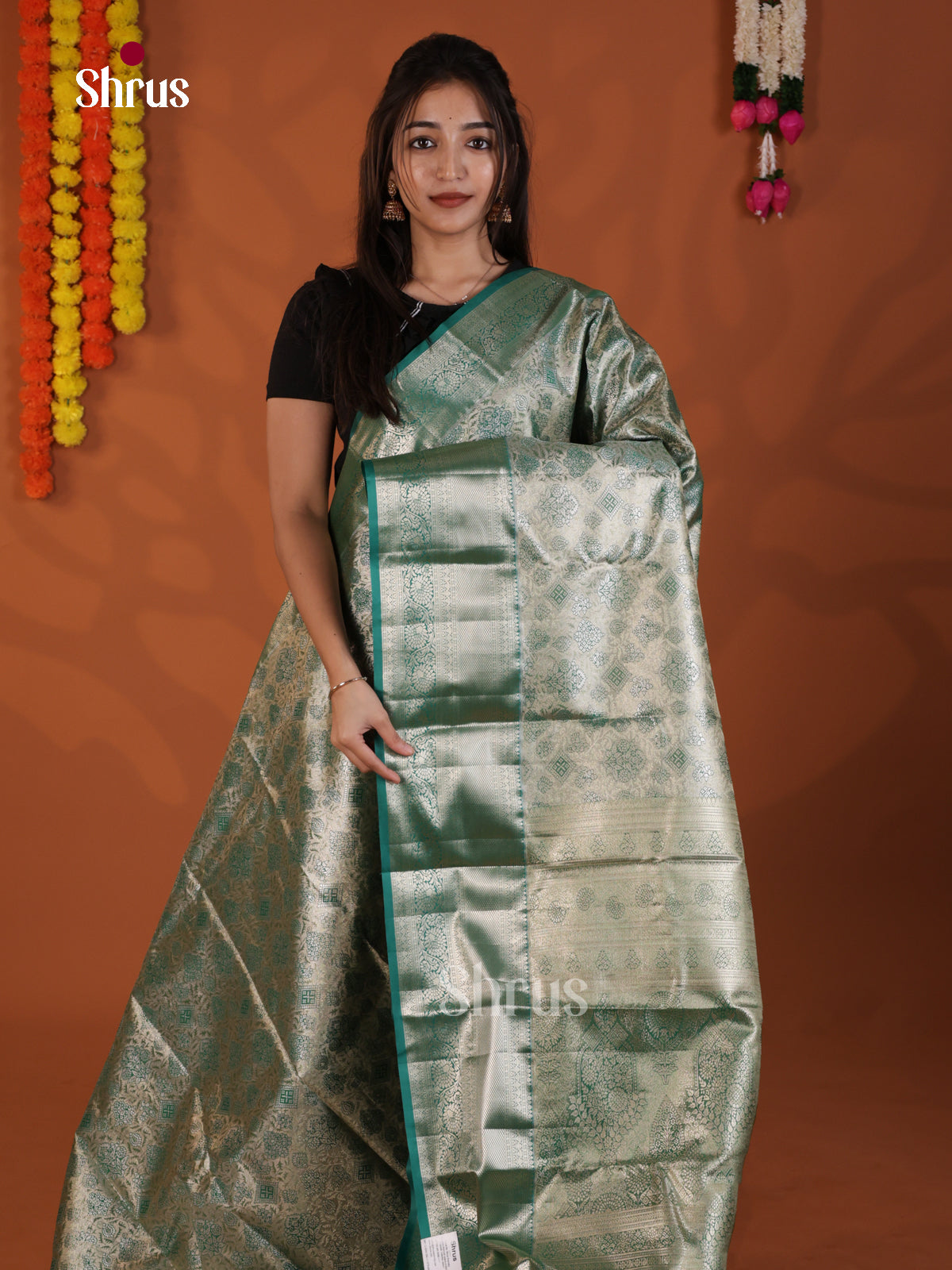 Green - Kanchipuram-halfpure Saree- DLS19201 - Shop on Shrus.com