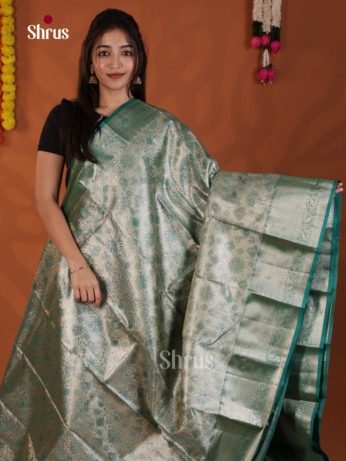 Green - Kanchipuram-halfpure Saree- DLS19201 - Shop on Shrus.com