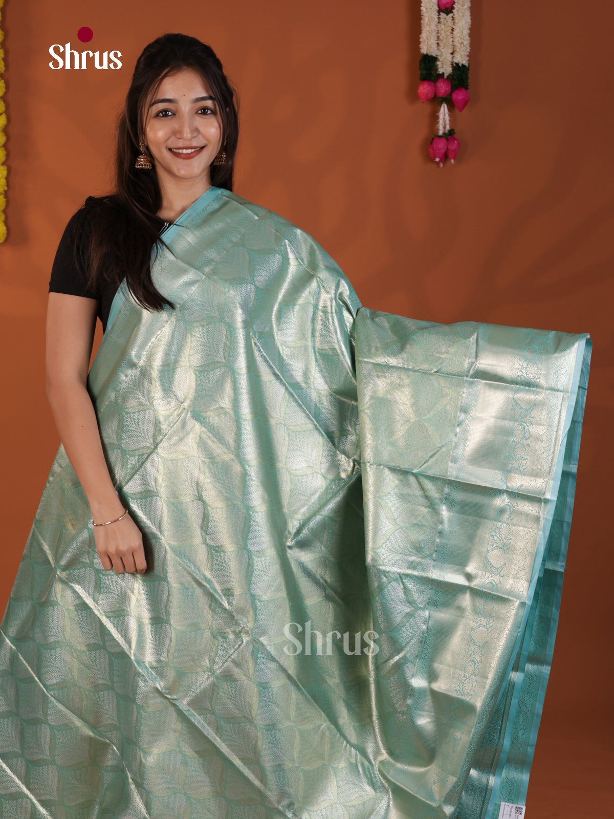 DLS19203 - Kanchipuram-halfpure Saree - Shop on Shrus.com