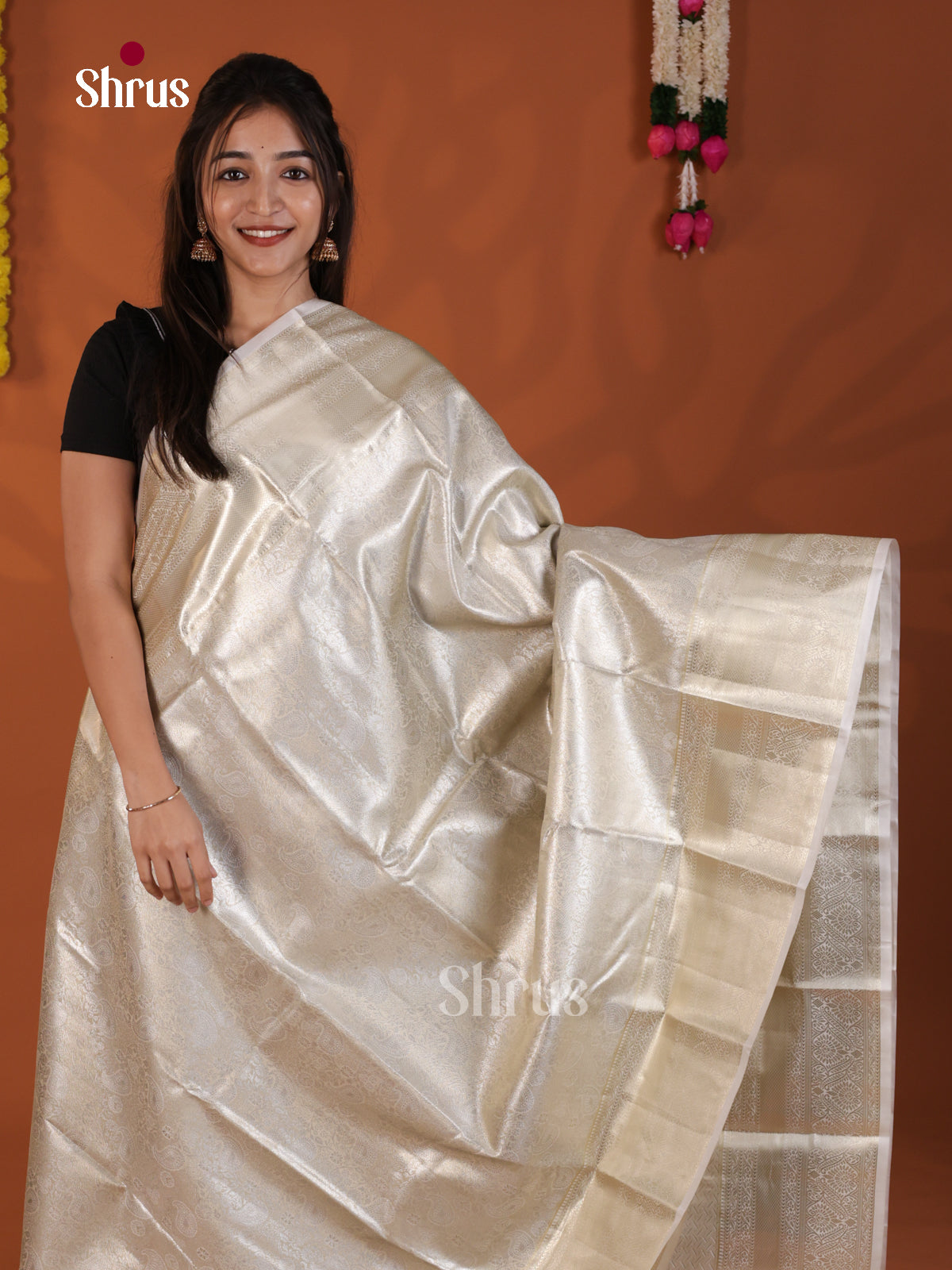 Off white -DLS19223 - Kanchipuram-halfpure Saree - Shop on Shrus.com