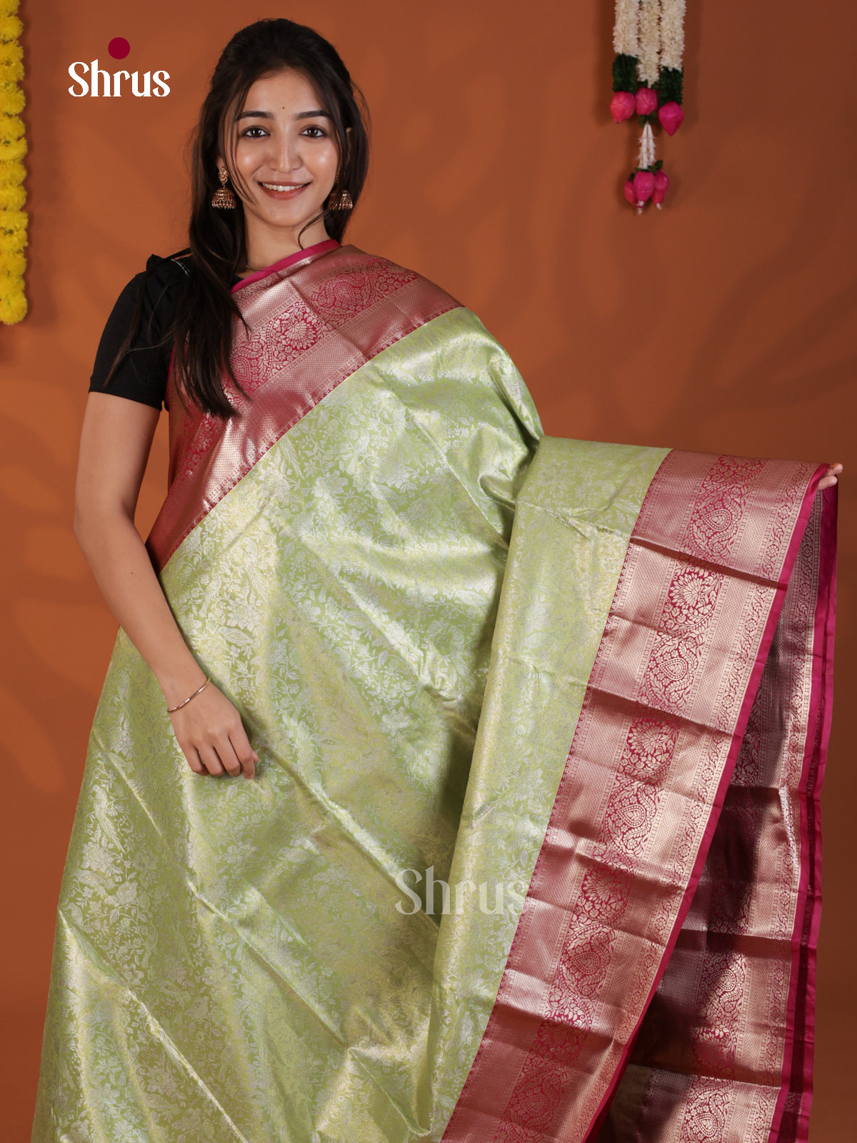 Light Green & Majenta  - Kanchipuram-halfpure Saree- DLS29088 - Shop on Shrus.com