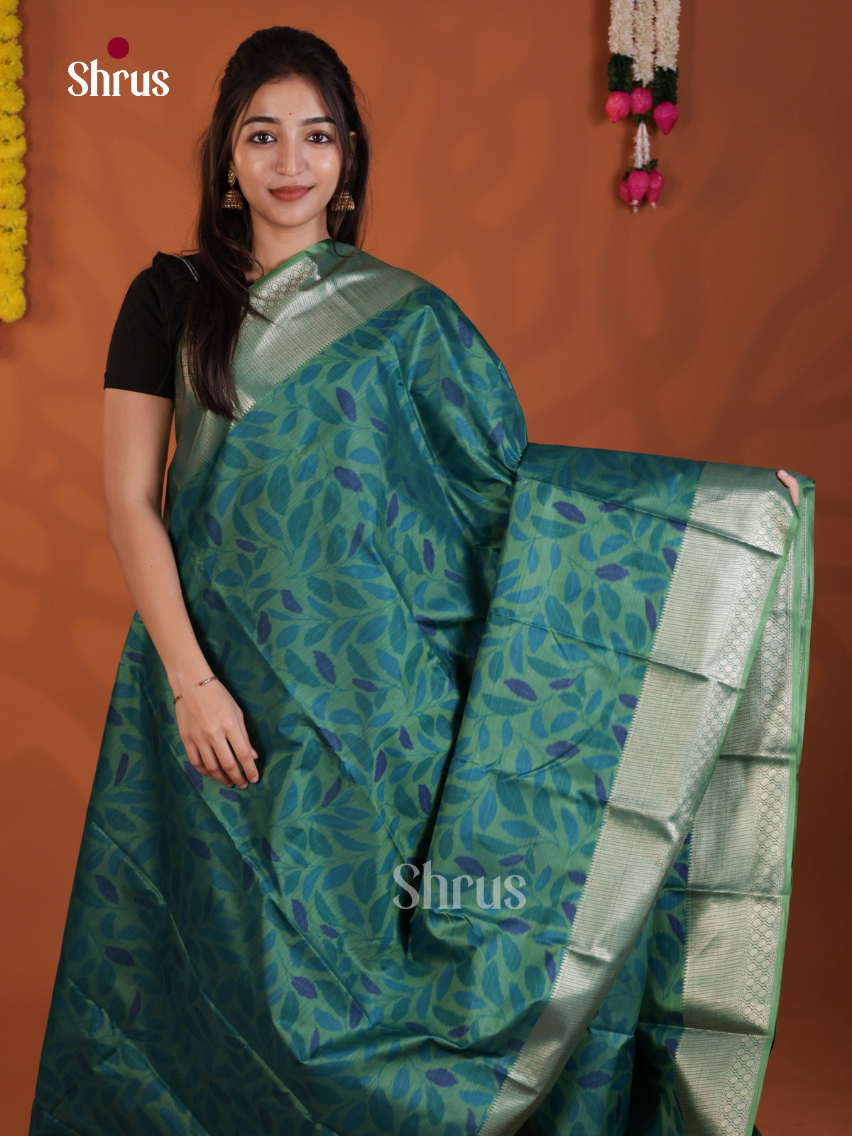 DLS29193 - Kanchipuram-halfpure Saree - Shop on Shrus.com