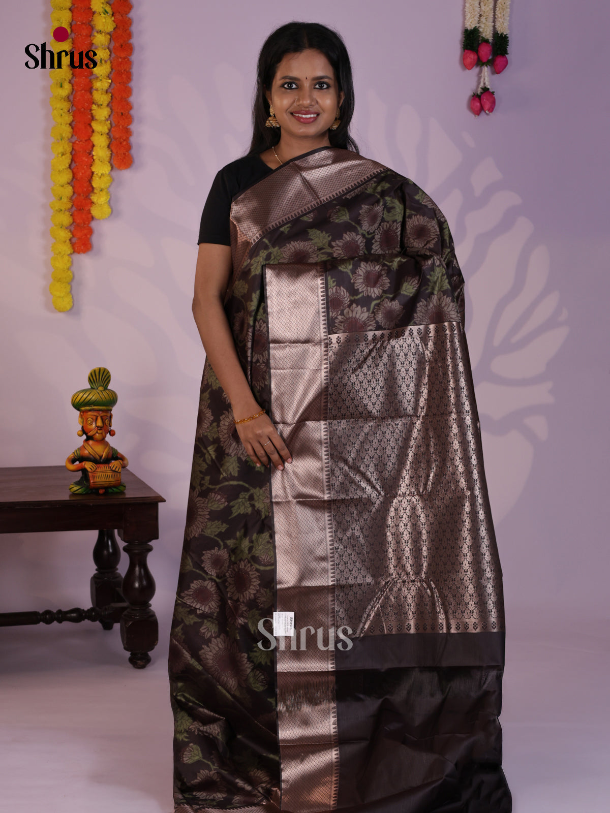 DLS29220 - Kanchipuram-halfpure Saree - Shop on Shrus.com