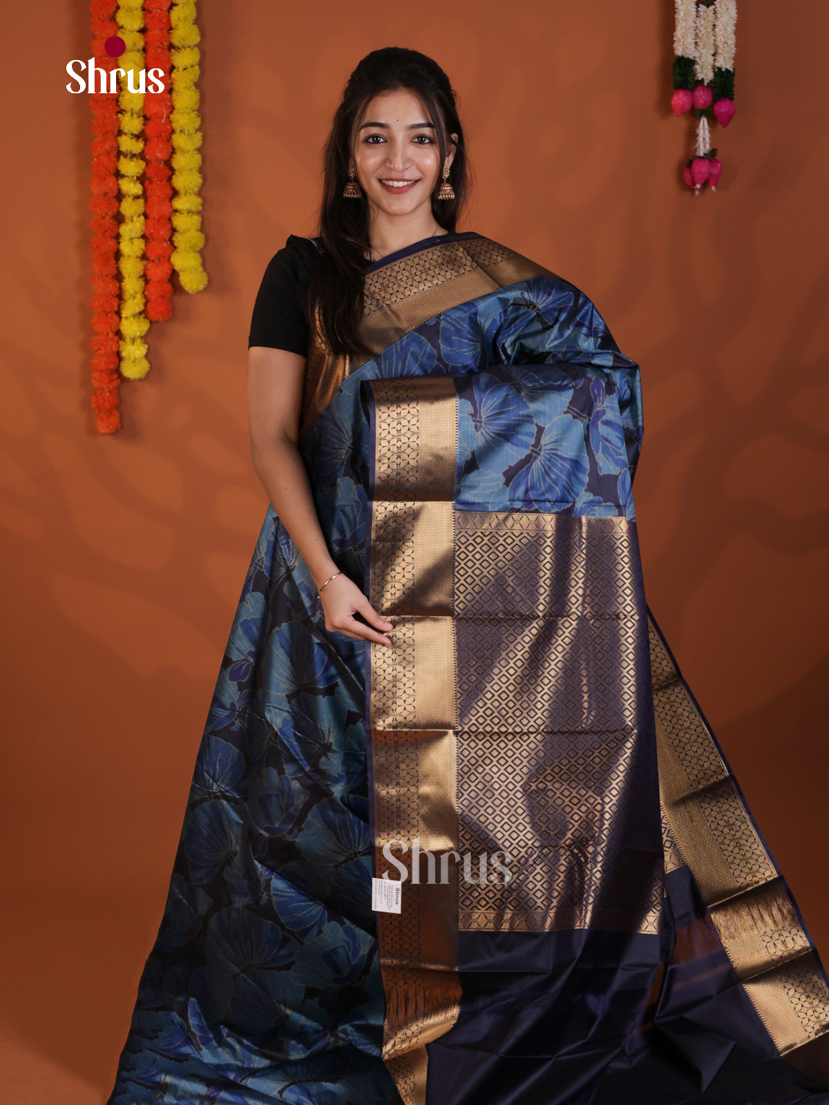 DLS29223 - Kanchipuram-halfpure Saree