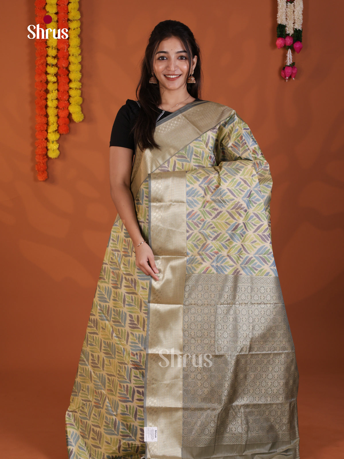 DLS29243 - Kanchipuram-halfpure Saree - Shop on Shrus.com
