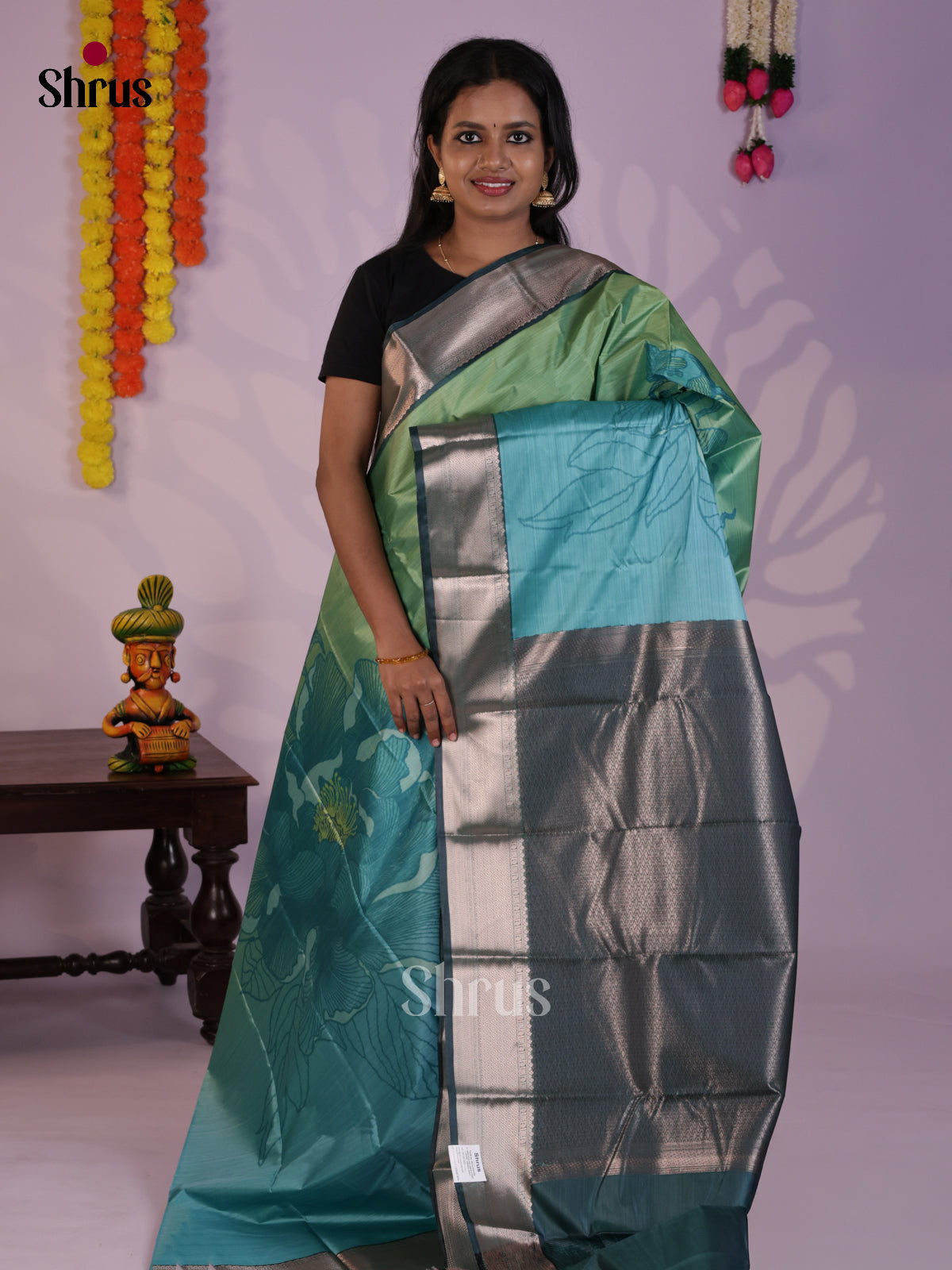DLS29245 - Kanchipuram-halfpure Saree