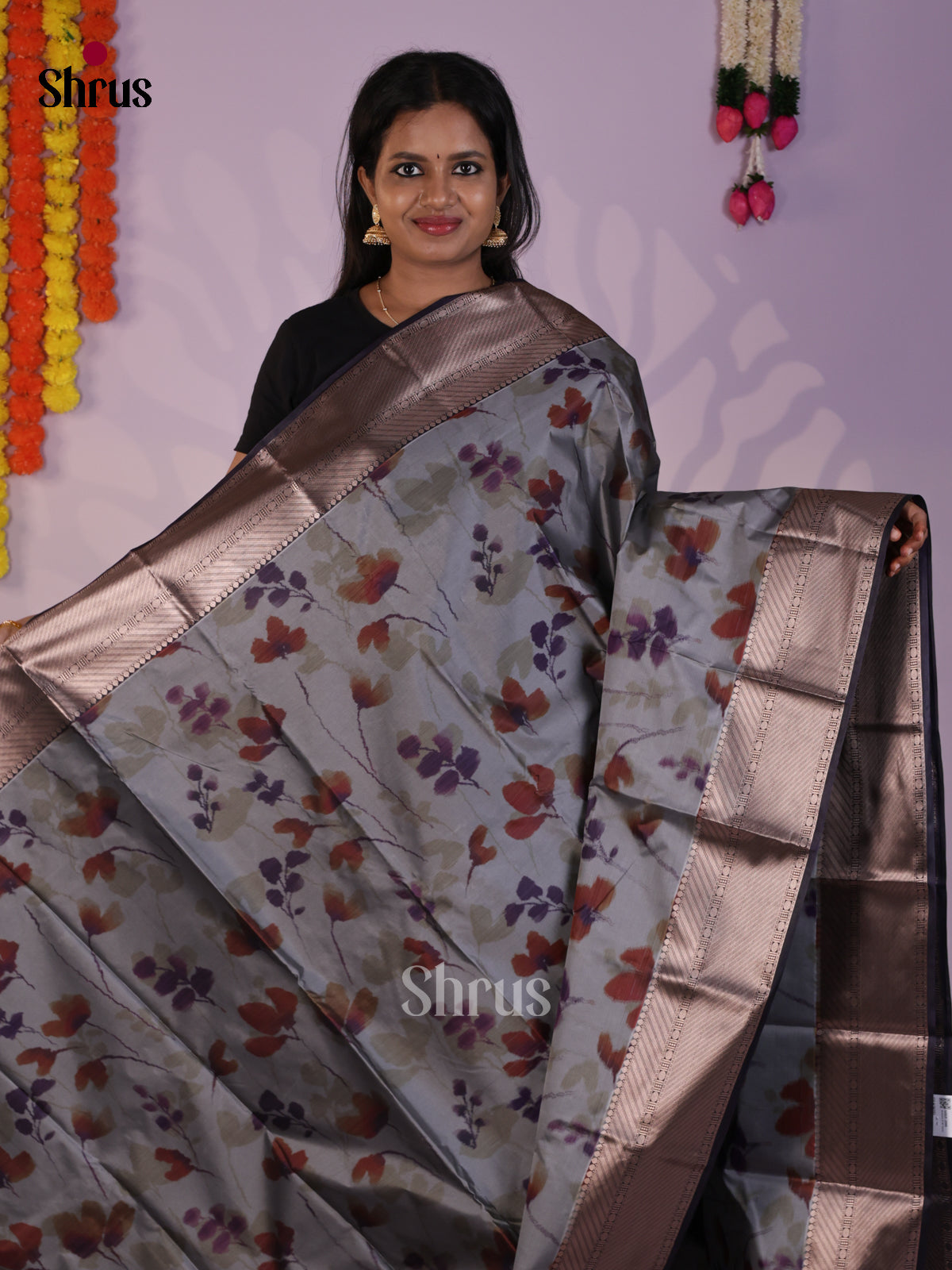 DLS29251 - Kanchipuram-halfpure Saree