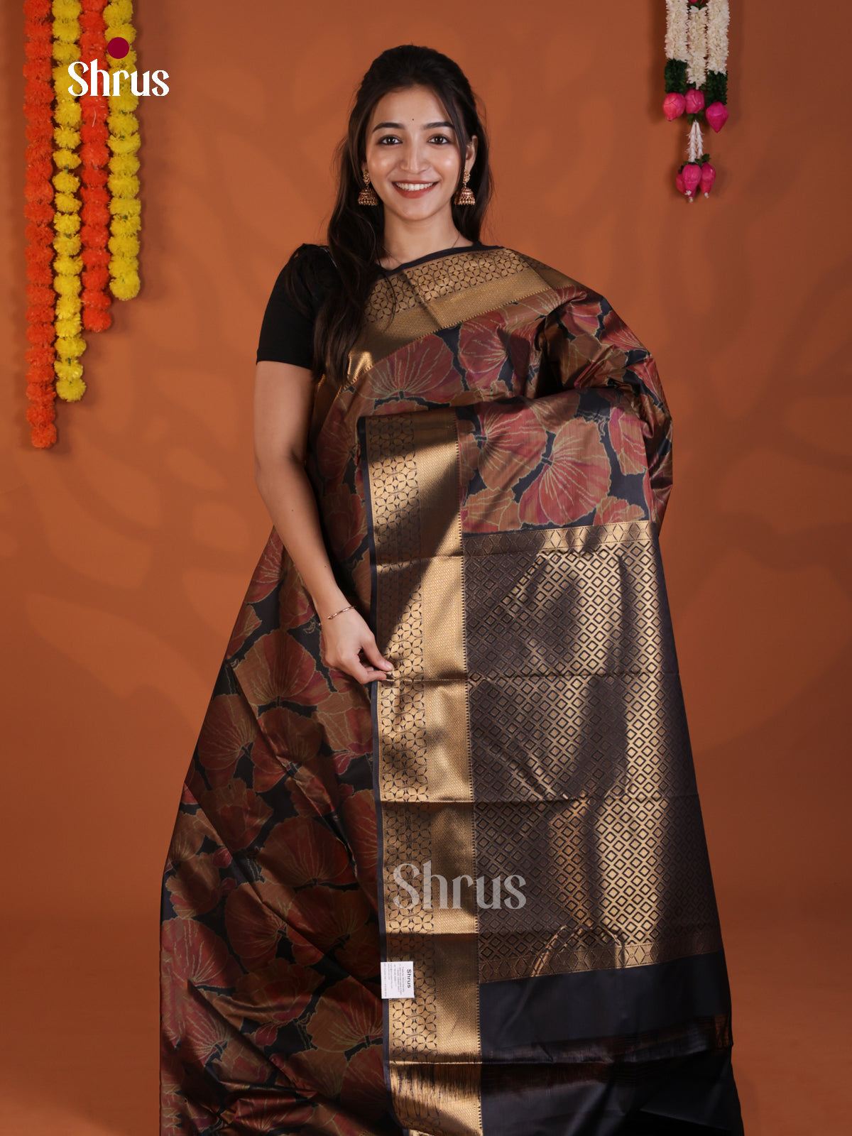 DLS29270 - Kanchipuram-halfpure Saree - Shop on Shrus.com