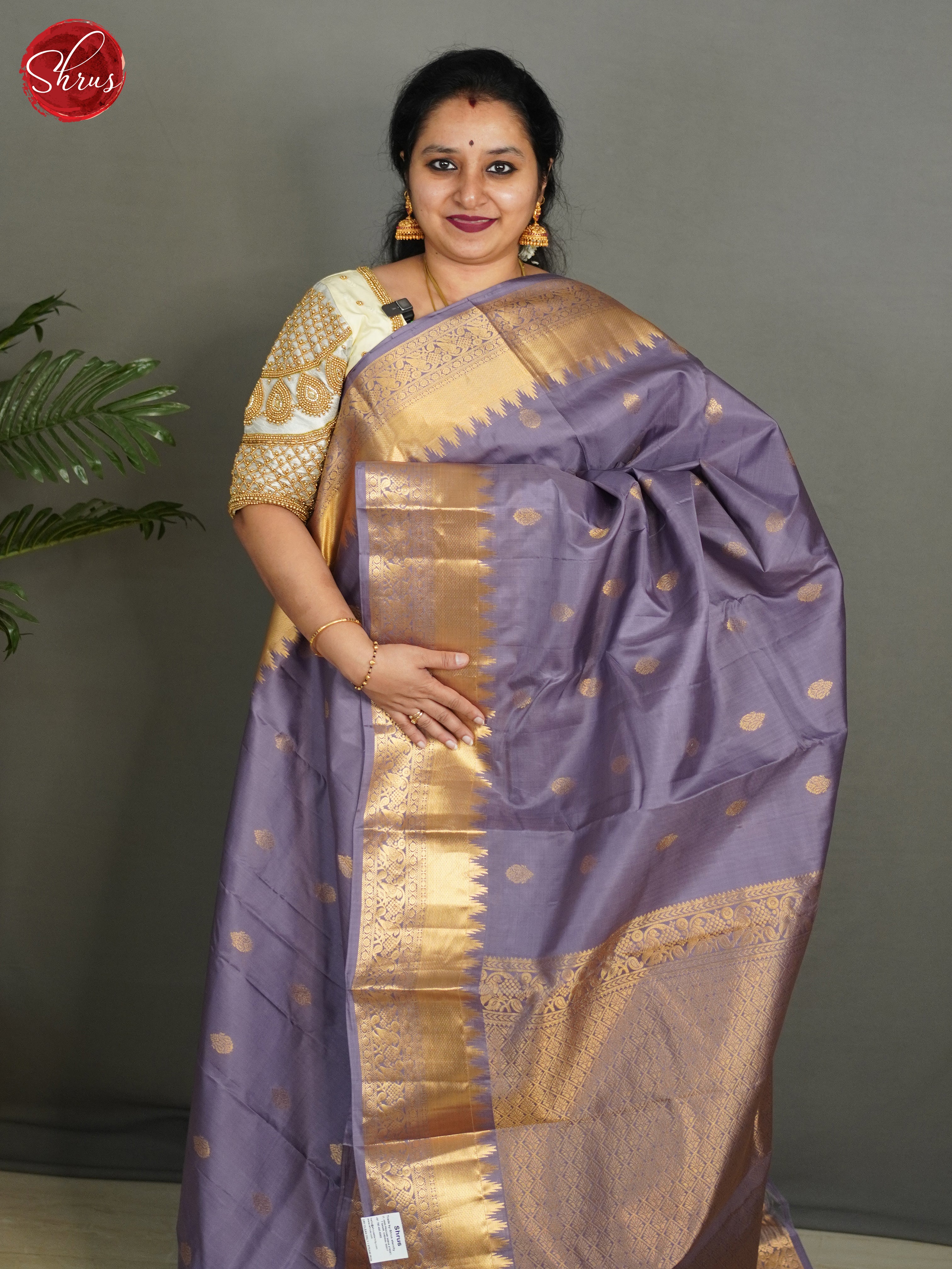 Dusty Lavender(Single Tone)- Kanchipuram silk - Shop on ShrusEternity.com