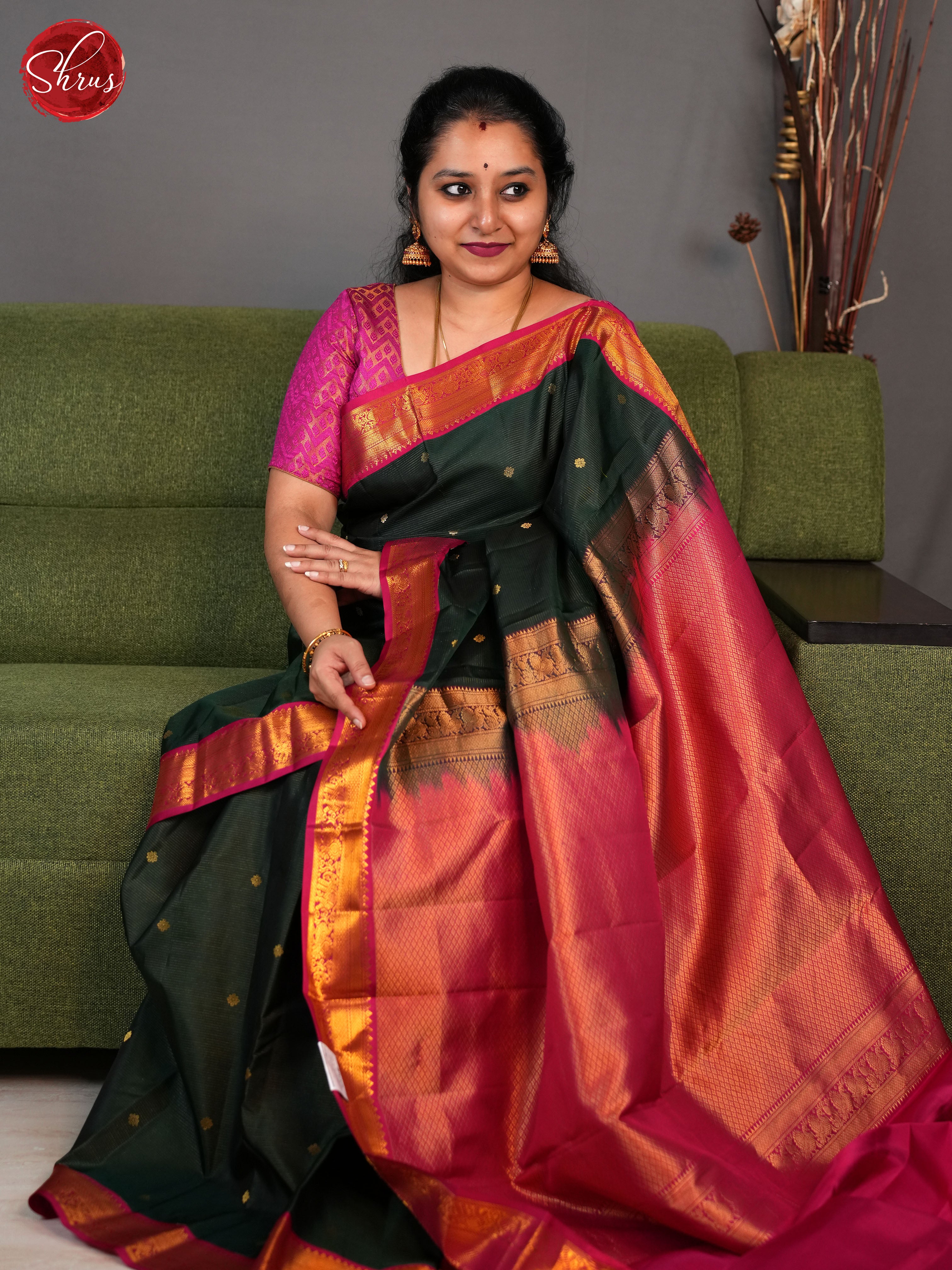 Green And Pink-Kanchipiram silk saree - Shop on ShrusEternity.com