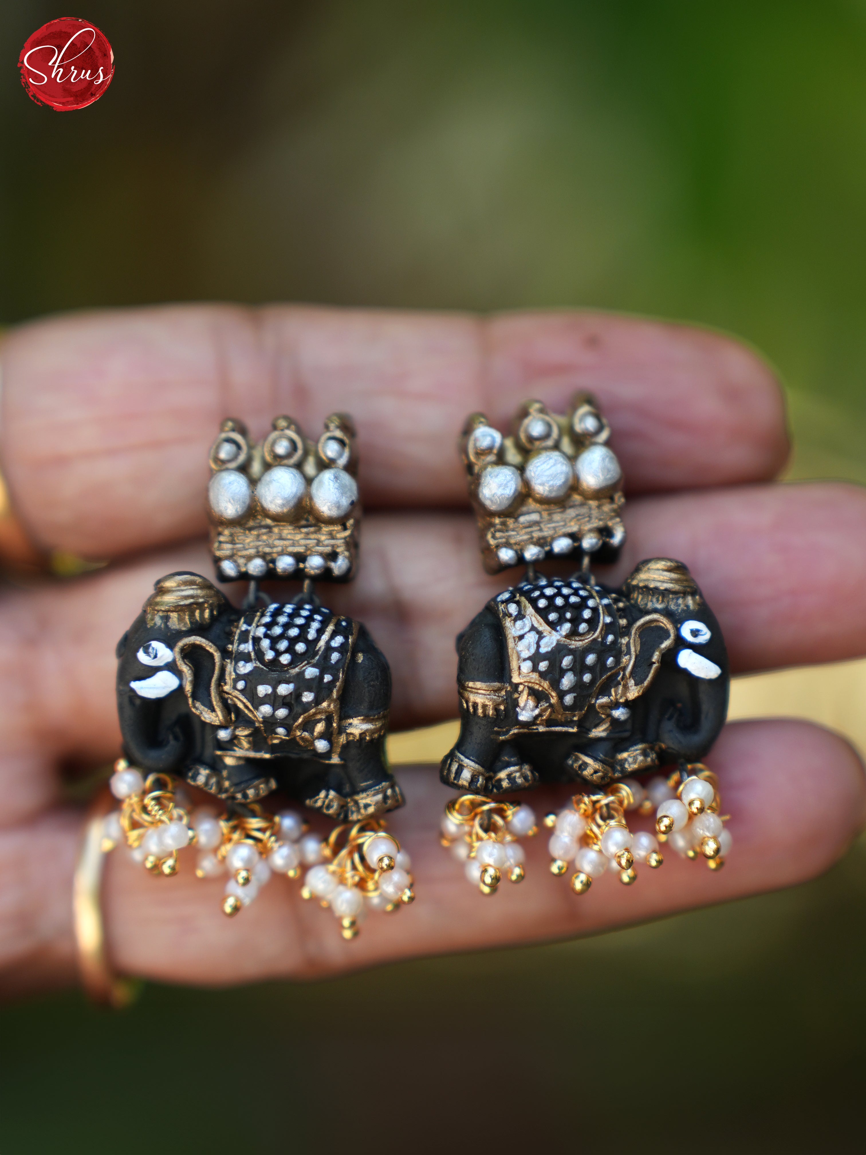 Elephant terra cotta pendant   - Neck Piece & Earrings - Shop on ShrusEternity.com