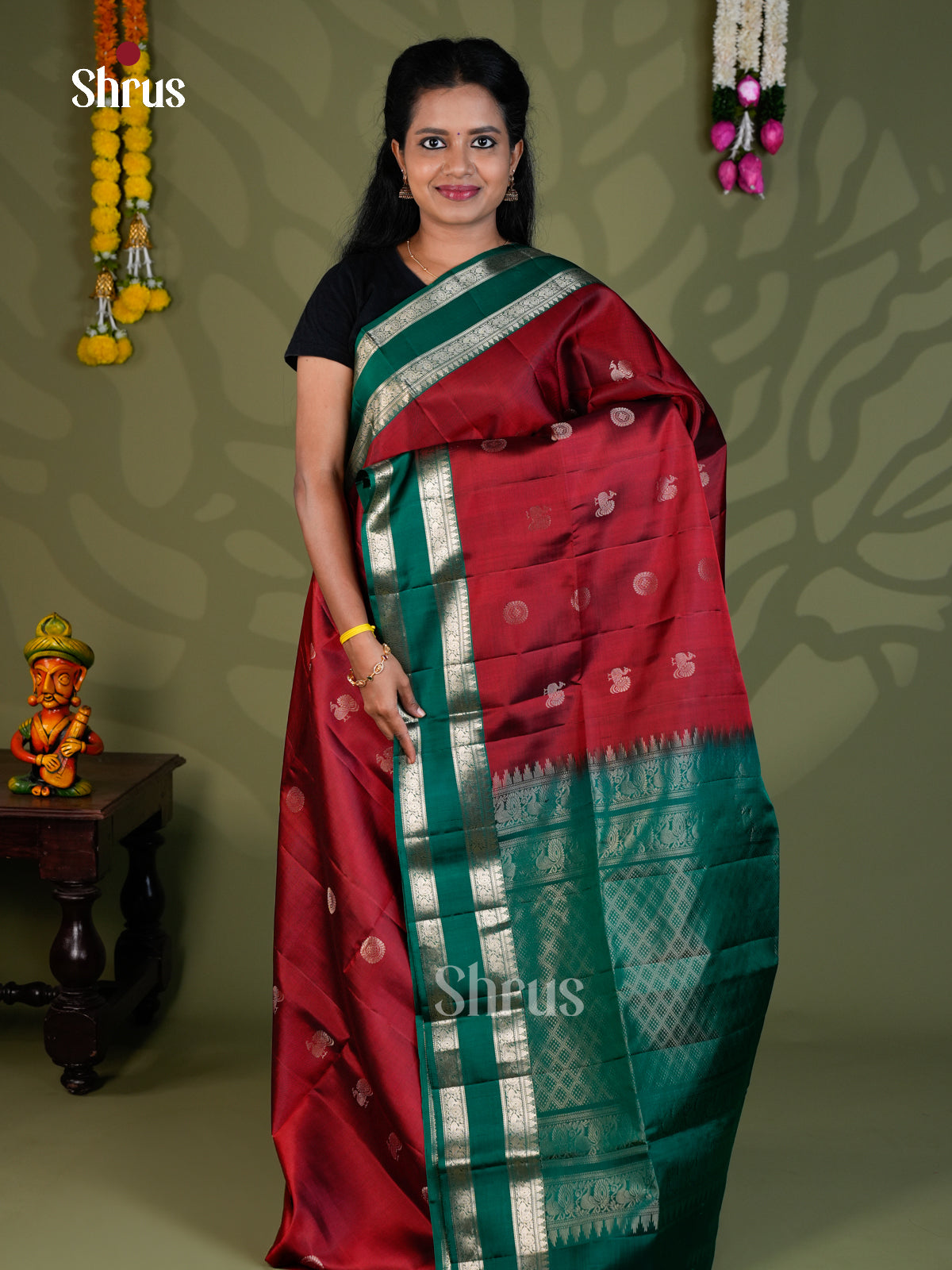 Buy Majestic Deep Maroon Pure Silk Saree With Silver Buttas, Green Rettapet Border & Brocade Pallu