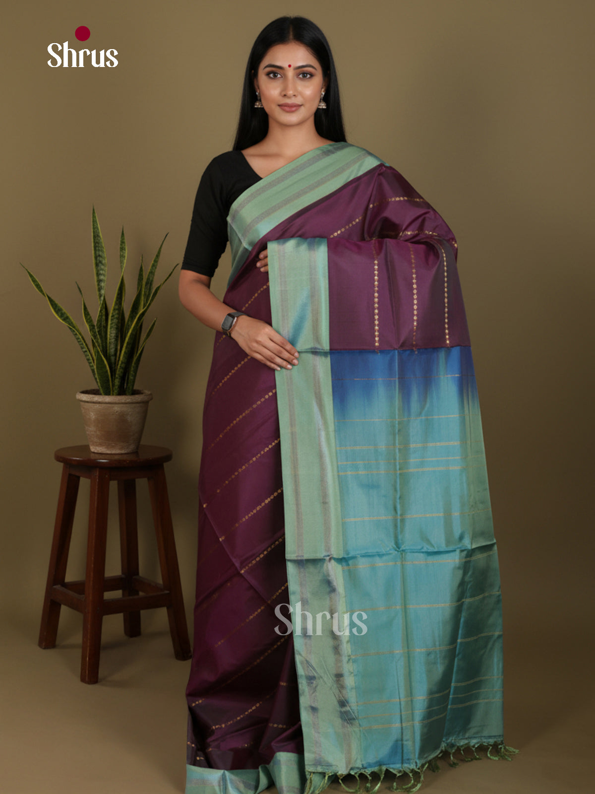 Buy Exquisite Deep Wine Banana Pith Saree With Zari Stripes, Pastel Se Green Rettaipet Border & Pallu
