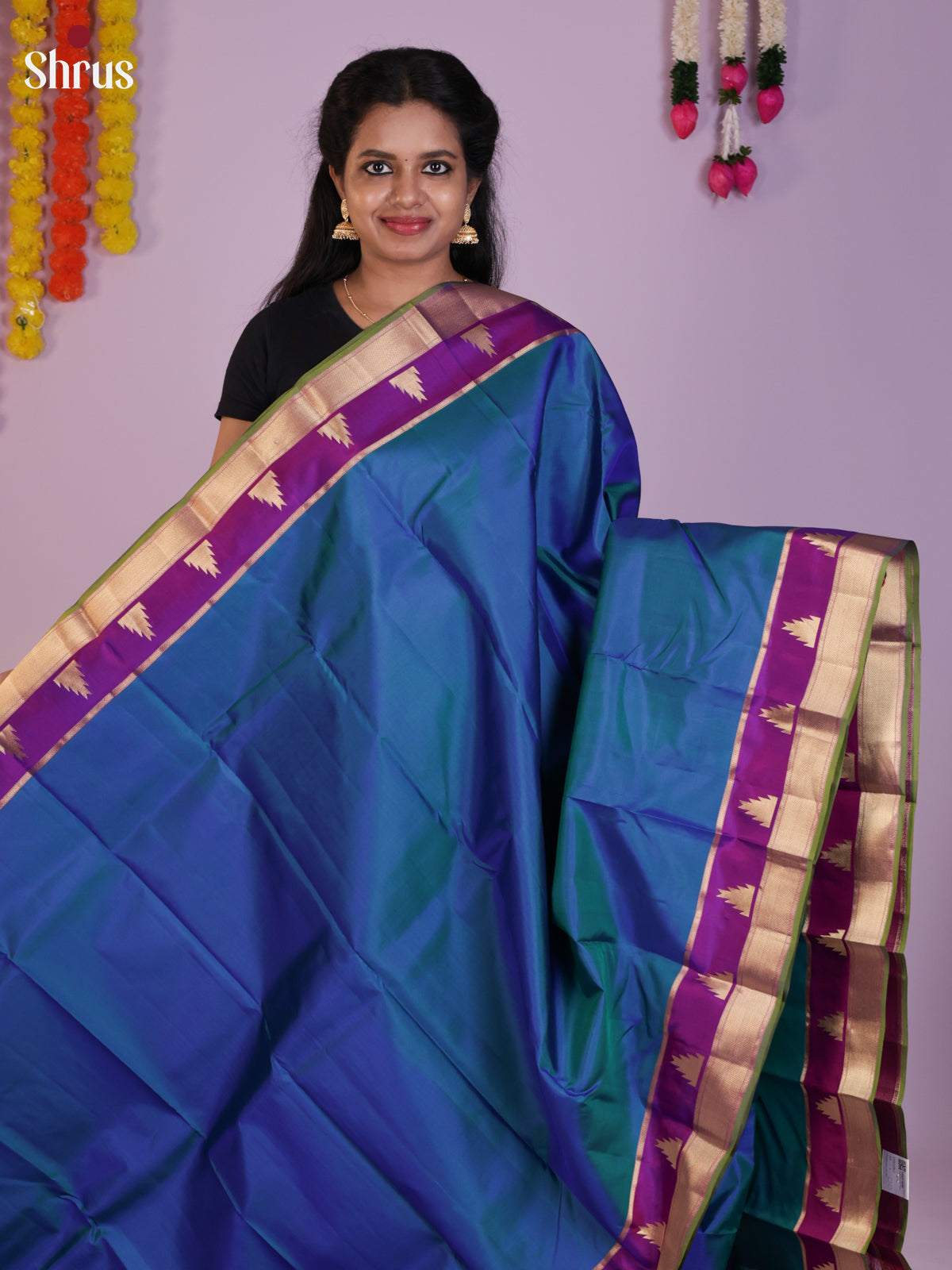 Buy Vibrant Dual Tone Blue Kanchipuram Silk Sarees with Purple Temple Zari Border & Brocade Pallu