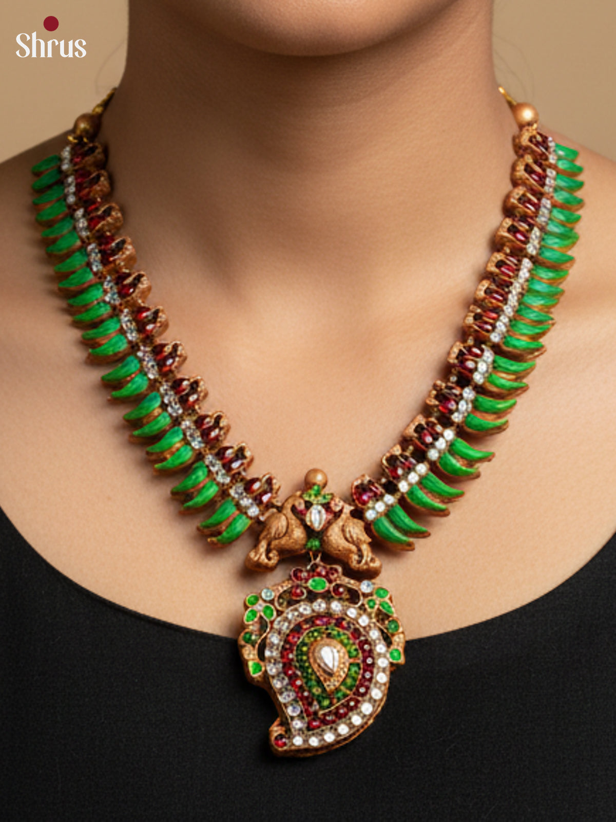 Graceful Handcrafted Manga Necklace in Terracotta set - EAJ16019