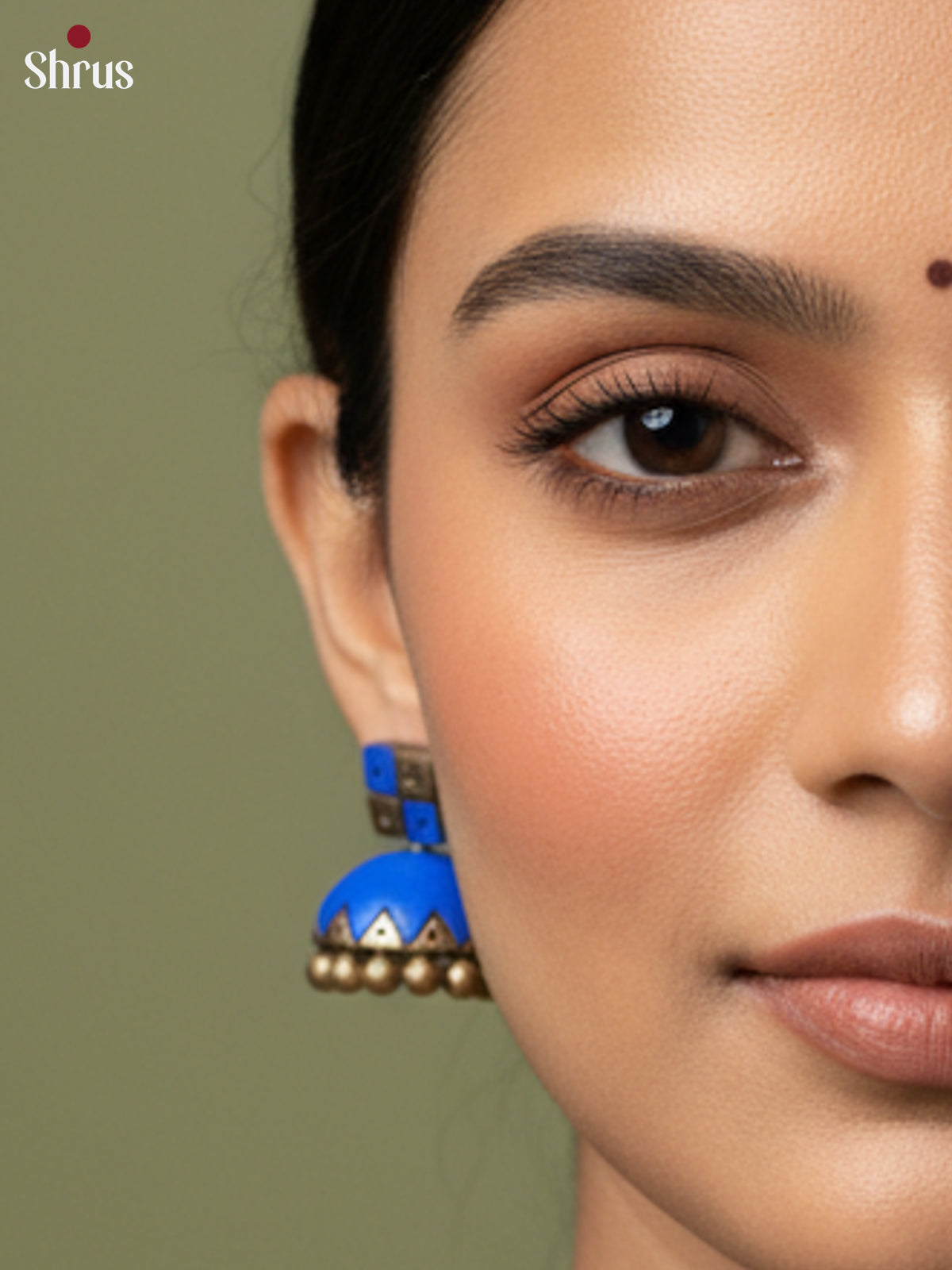 EAJ22039 - Earning - Saree - Shop on Shrus.com