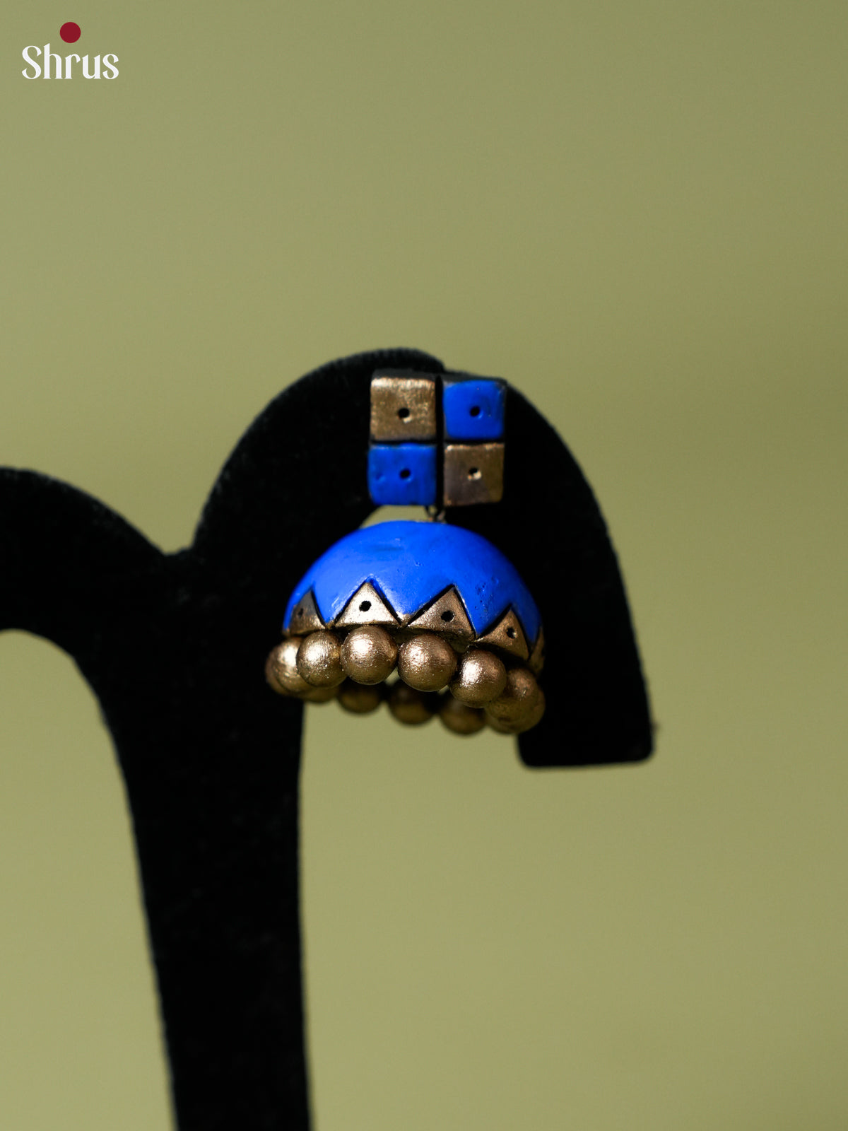 EAJ22039 - Earning - Saree - Shop on Shrus.com