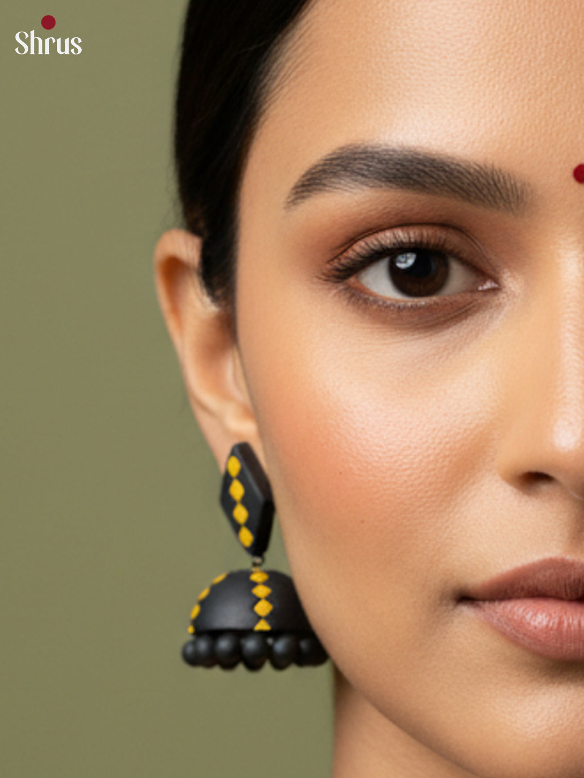 EAJ24023 - Earning - Saree - Shop on Shrus.com