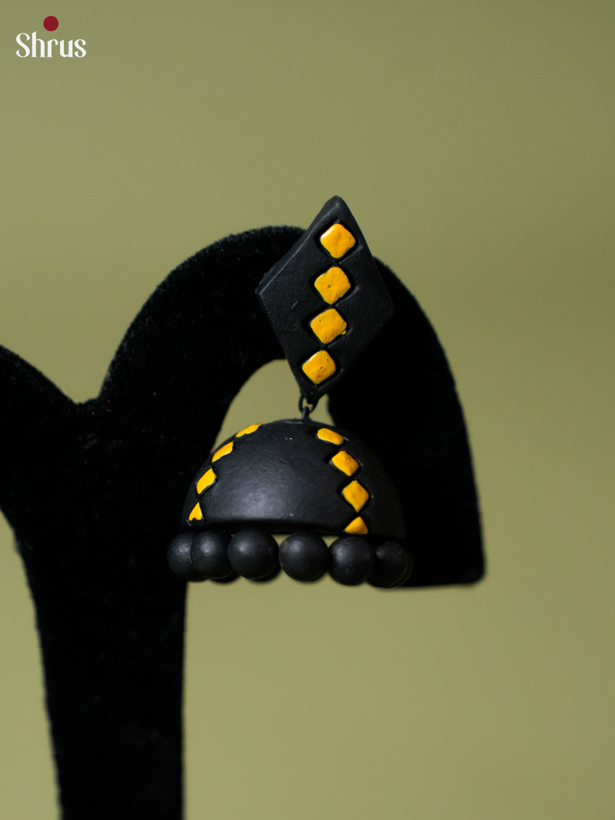 EAJ24023 - Earning - Saree - Shop on Shrus.com