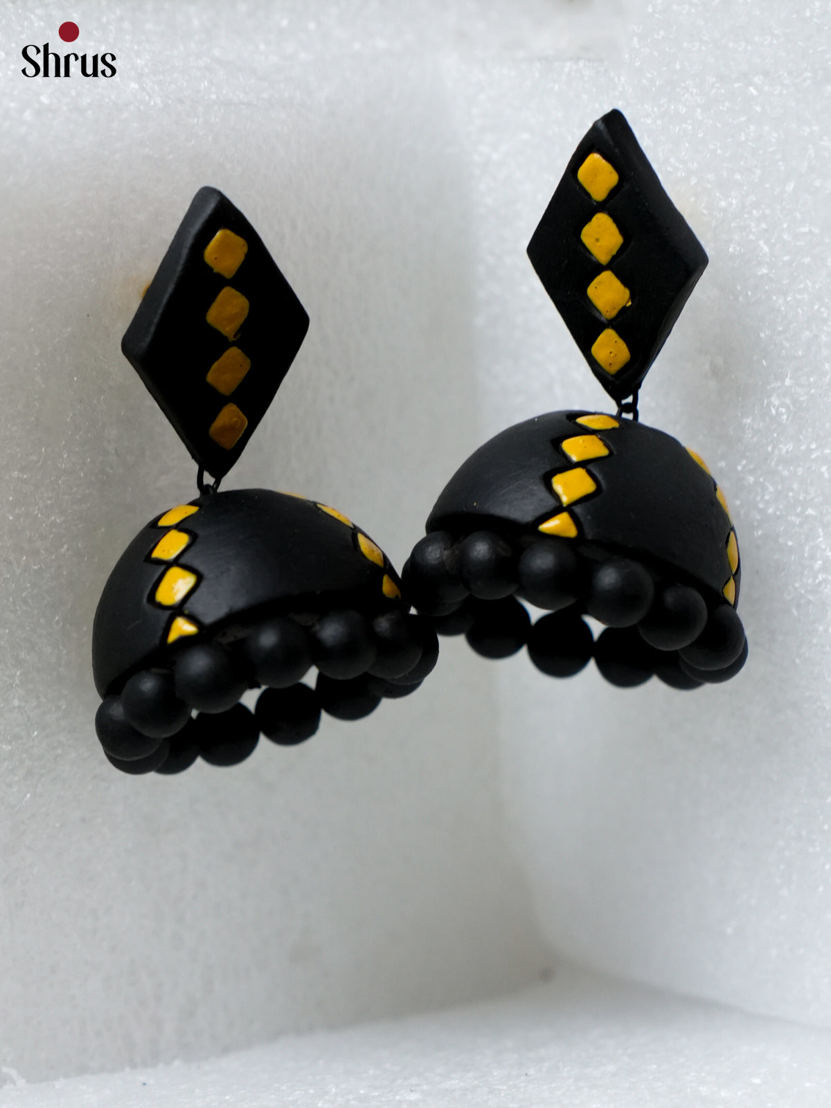 EAJ24023 - Earning - Saree - Shop on Shrus.com