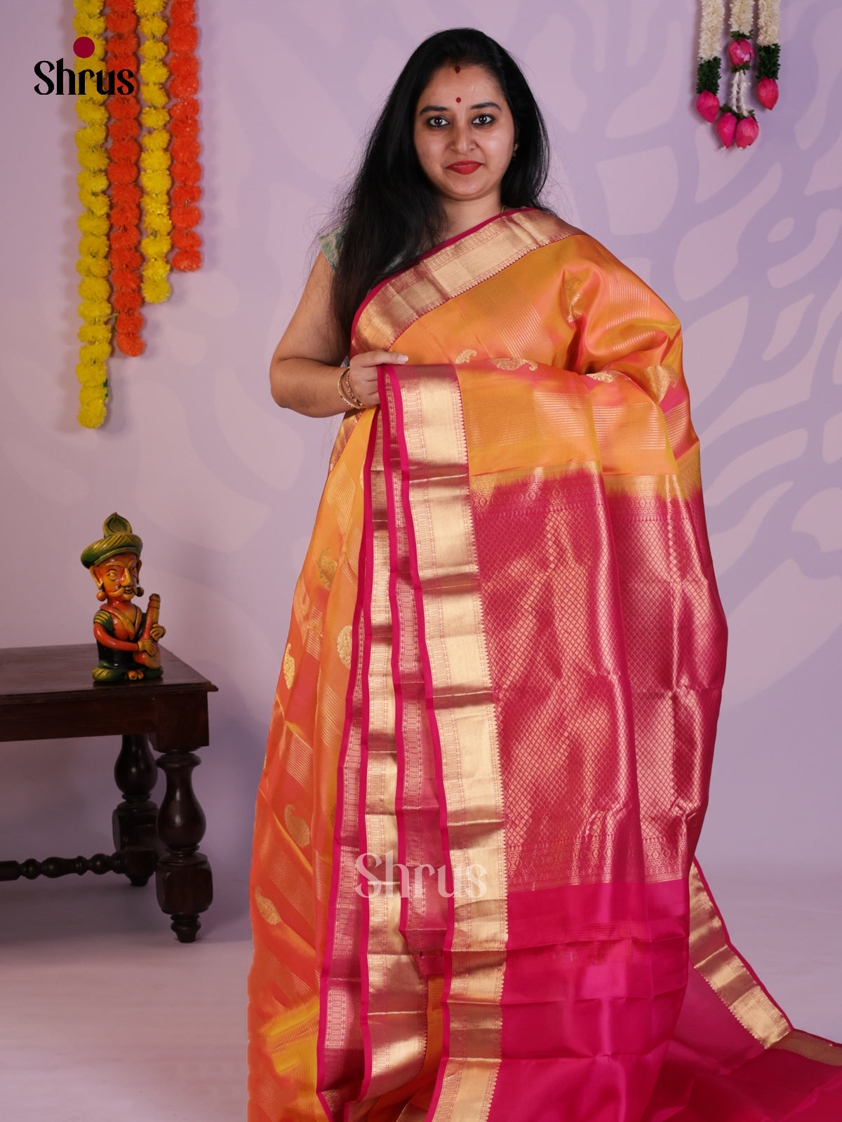 EAS03046 - Kanchipuram Butta design Saree