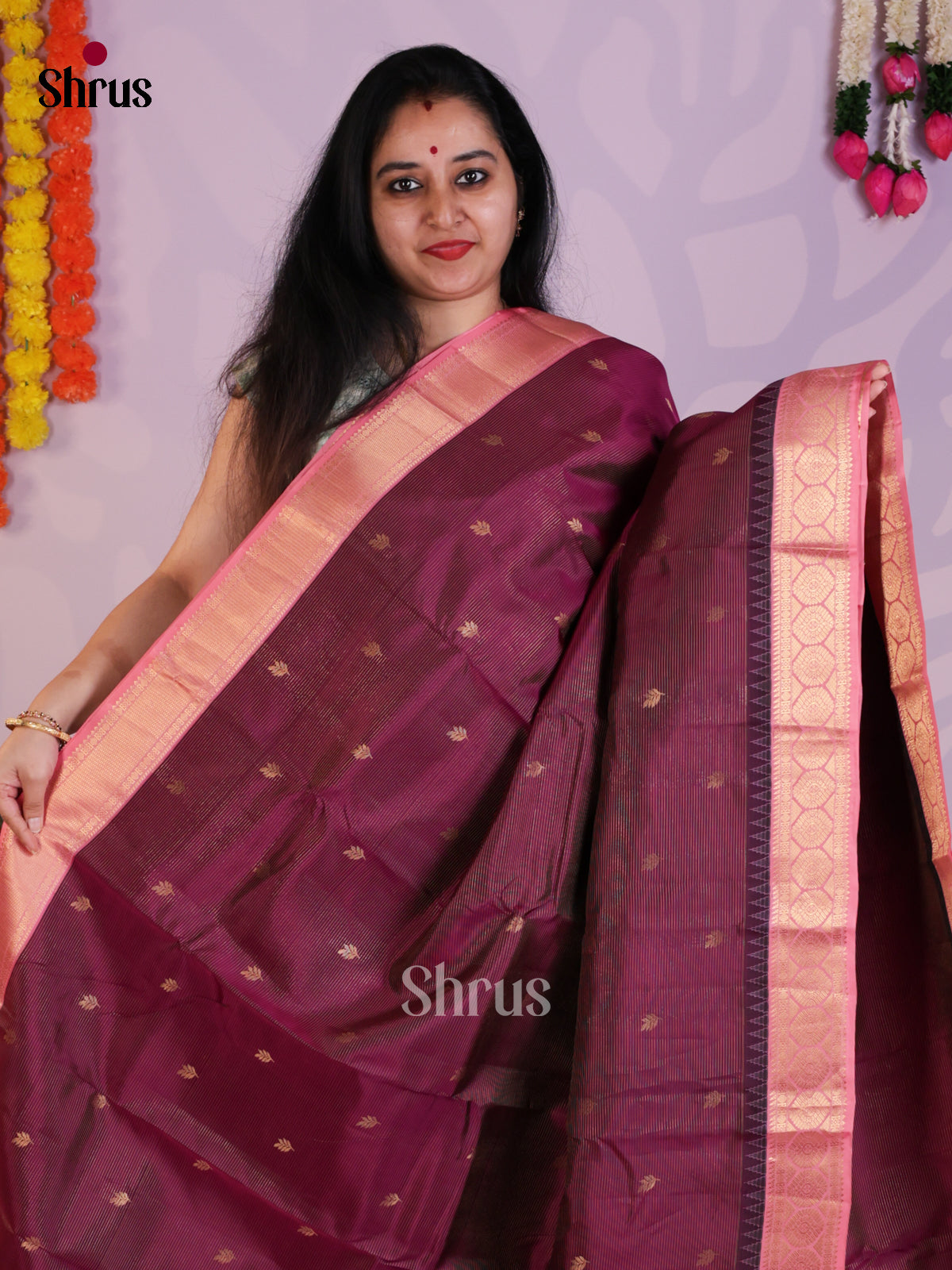 EAS03049 - Kanchipuram Checks Saree - Shop on Shrus.com