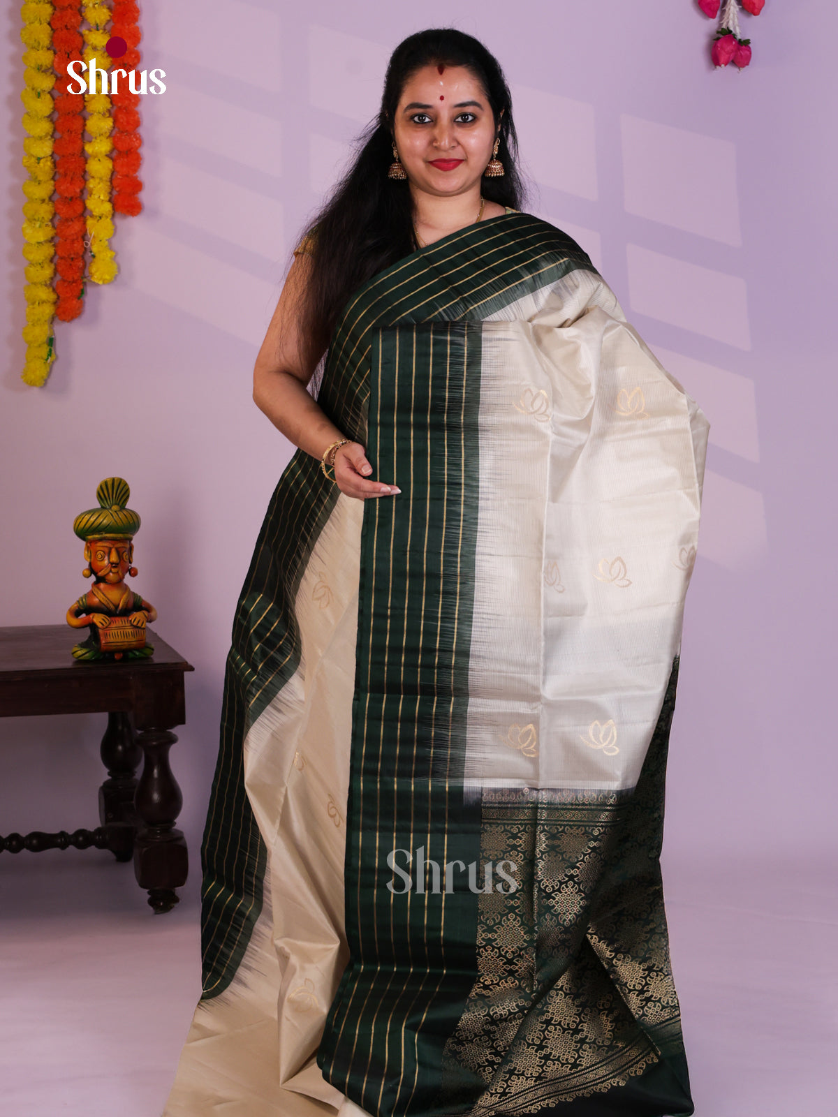 EAS08030 - Soft Silk Saree - Shop on Shrus.com