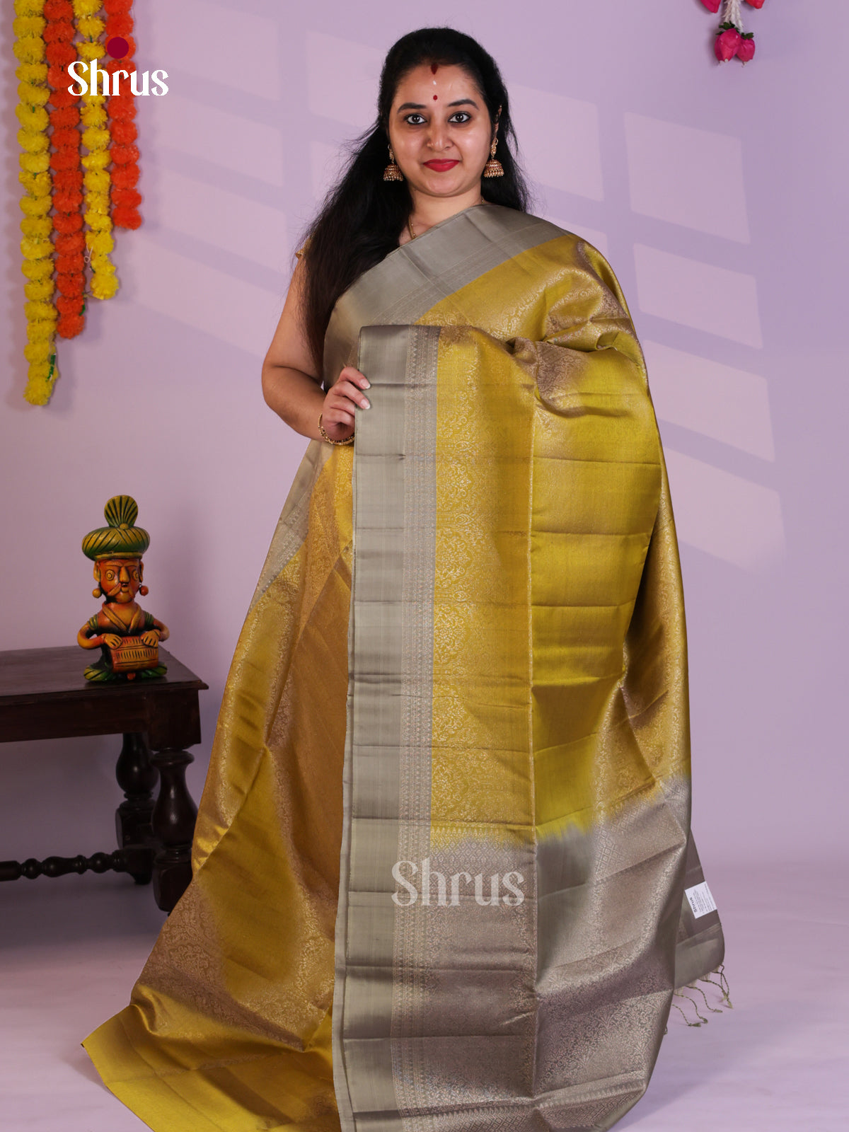 EAS08202 - Soft Silk  Saree - Shop on Shrus.com