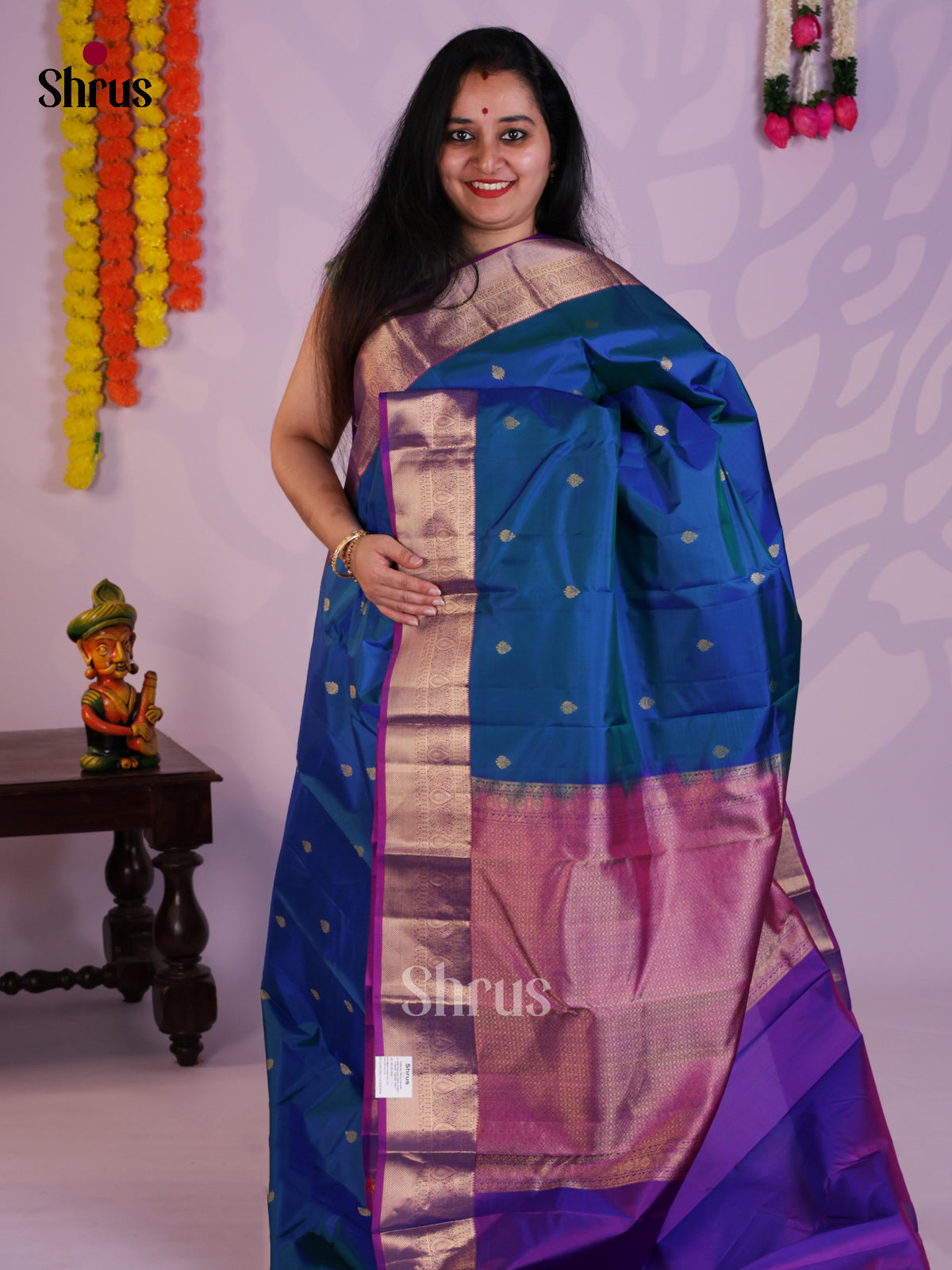 EAS08233 - Kanchipuram silk Saree