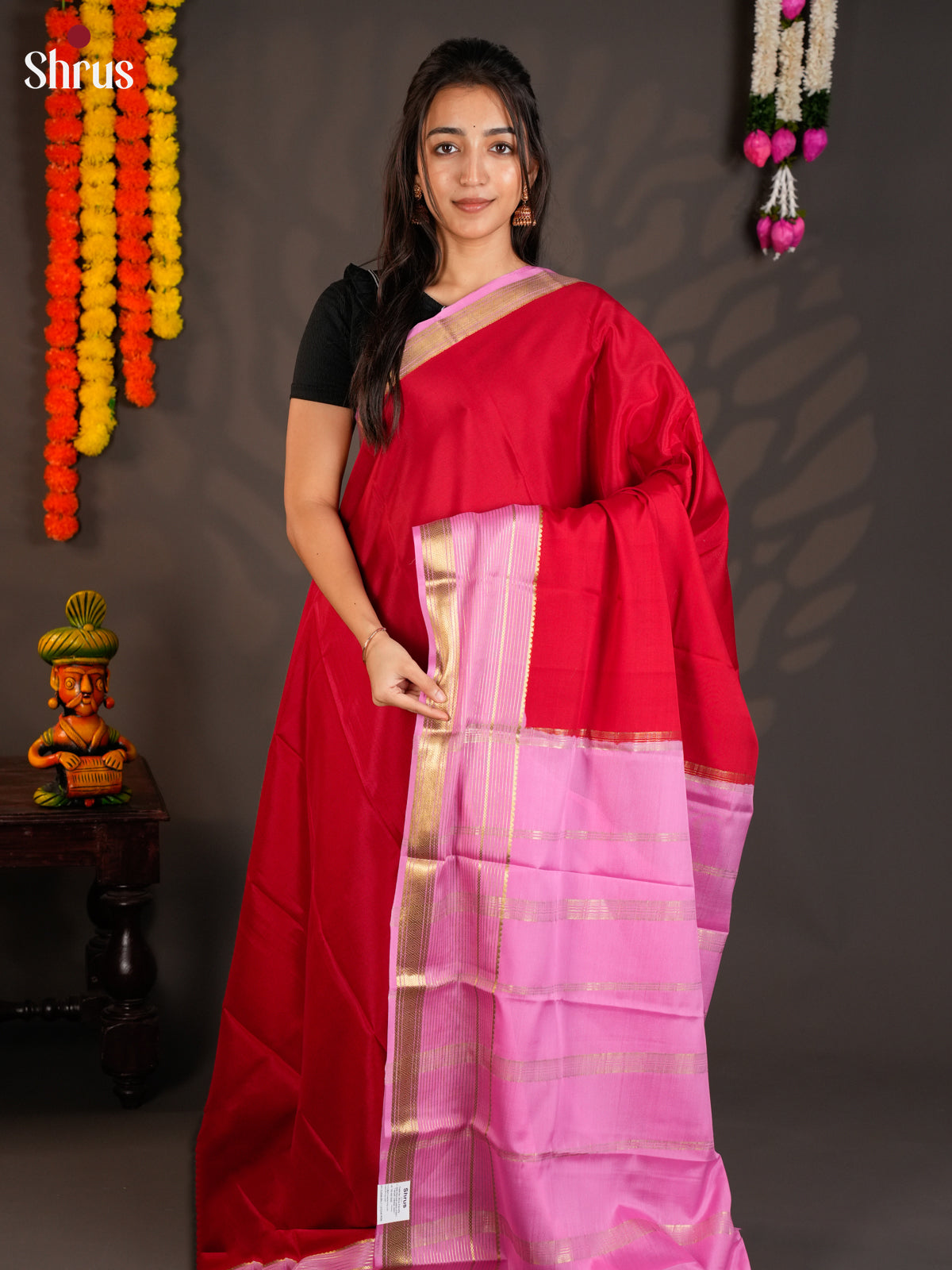 Beautiful Red & Pink  Mysore Silk Saree with contrast zari border - EAS09129