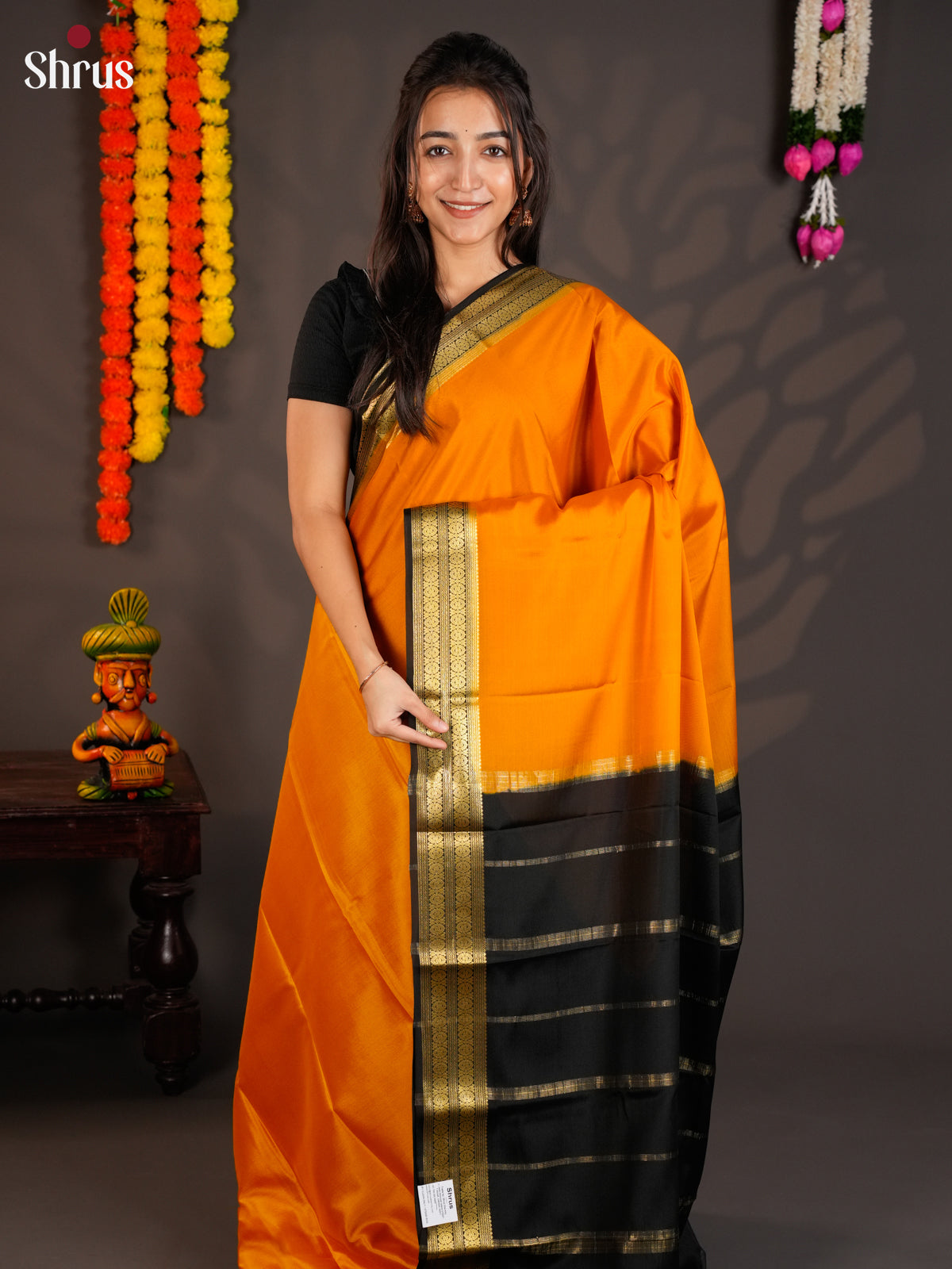 Regal Orange  Mysore Silk Saree with black zari border-EAS09179 - Shop on Shrus.com